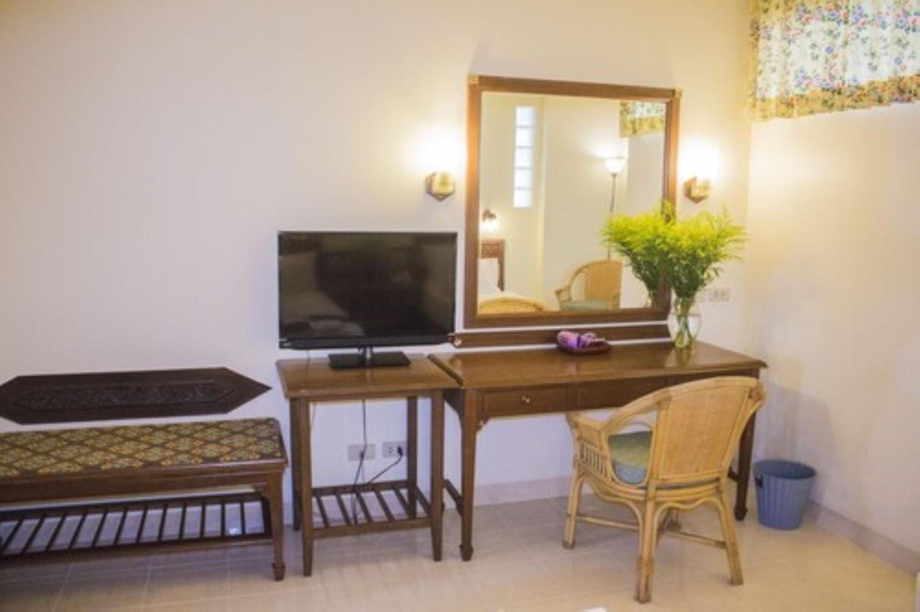 People Place Boutique In Town Hotel - SHA Extra Plus