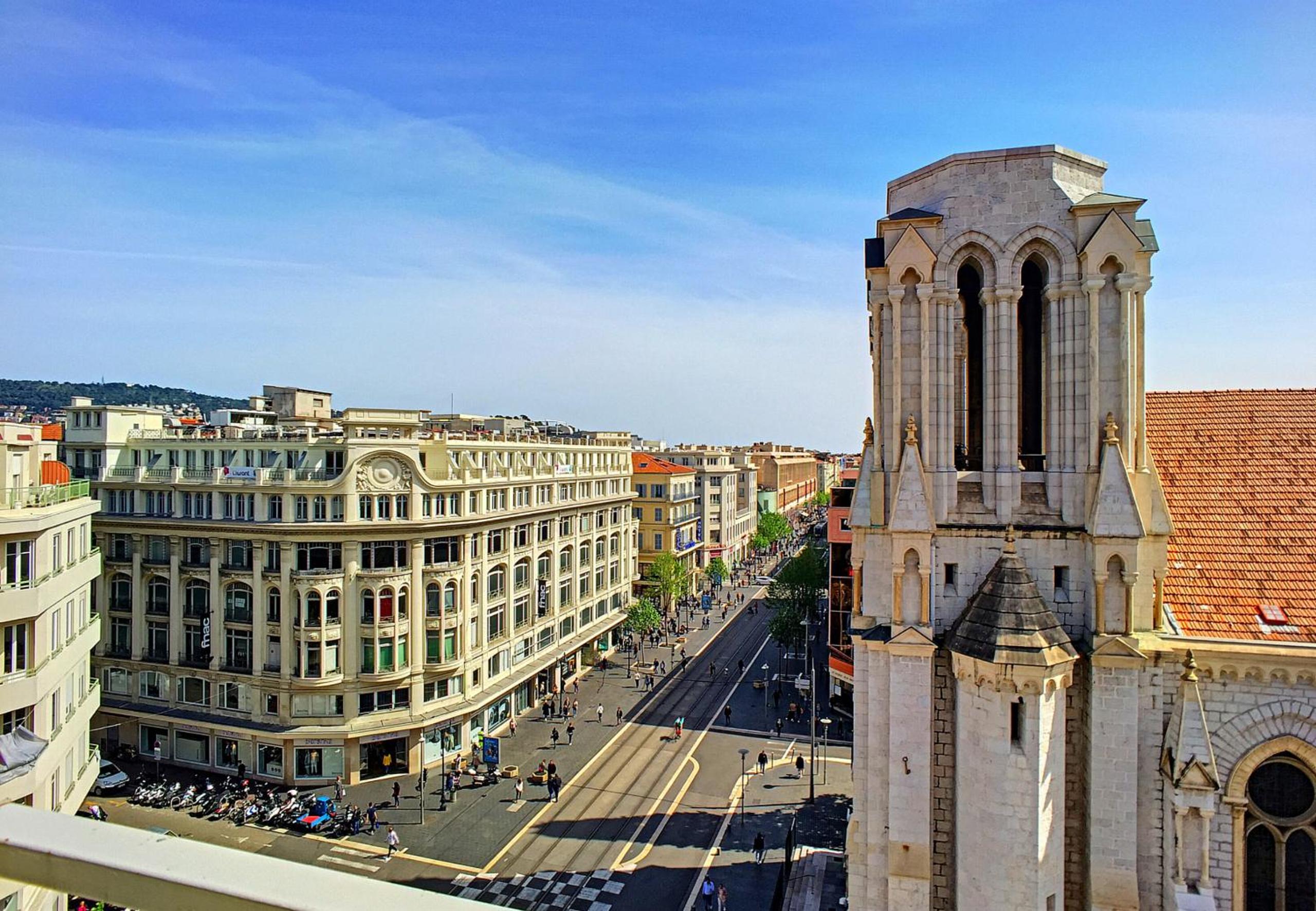 Nestor&Jeeves - NOTRE DAME - Hyper center - Top floor - 180 view