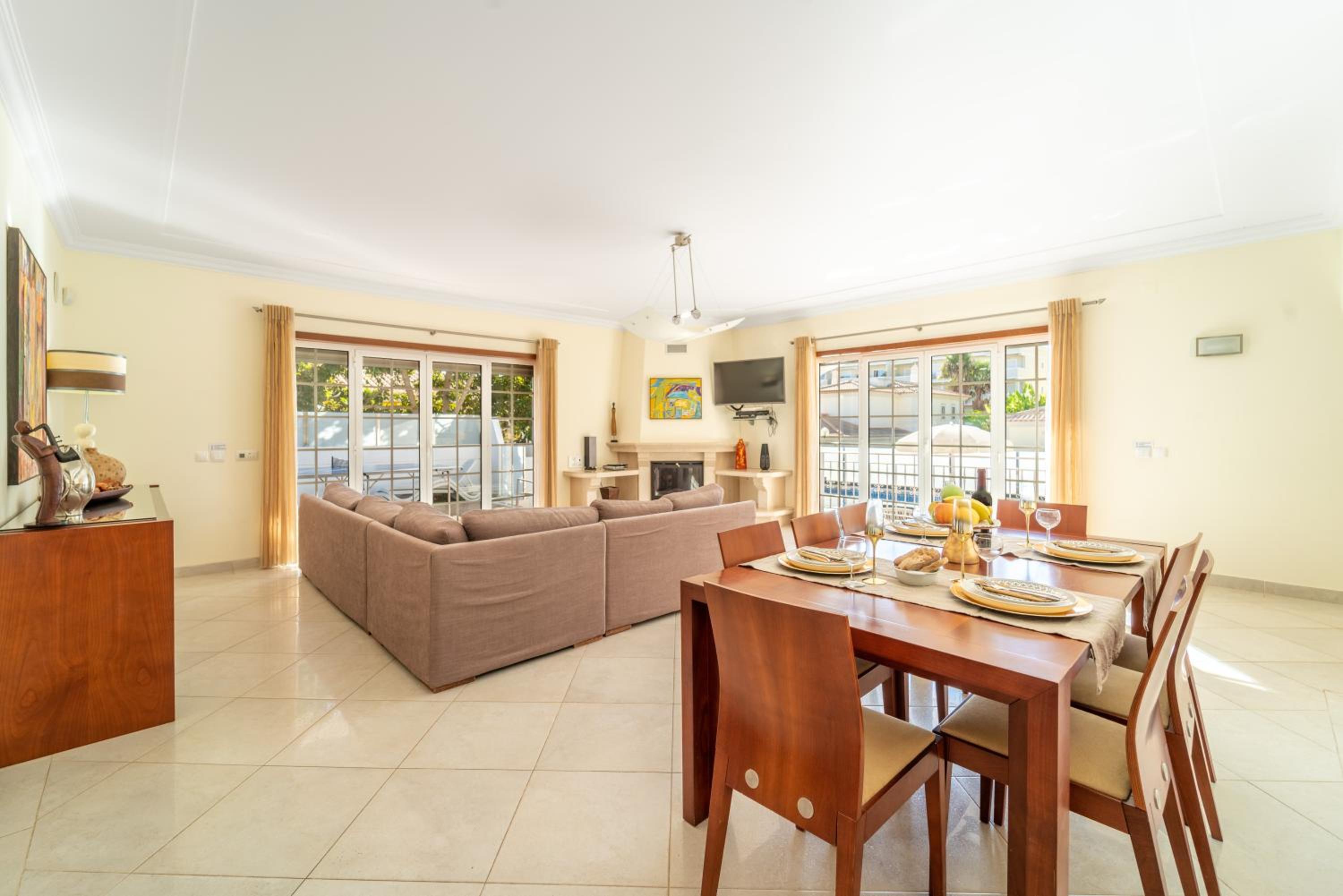 Villa Thetis by Atlantic Places view 3