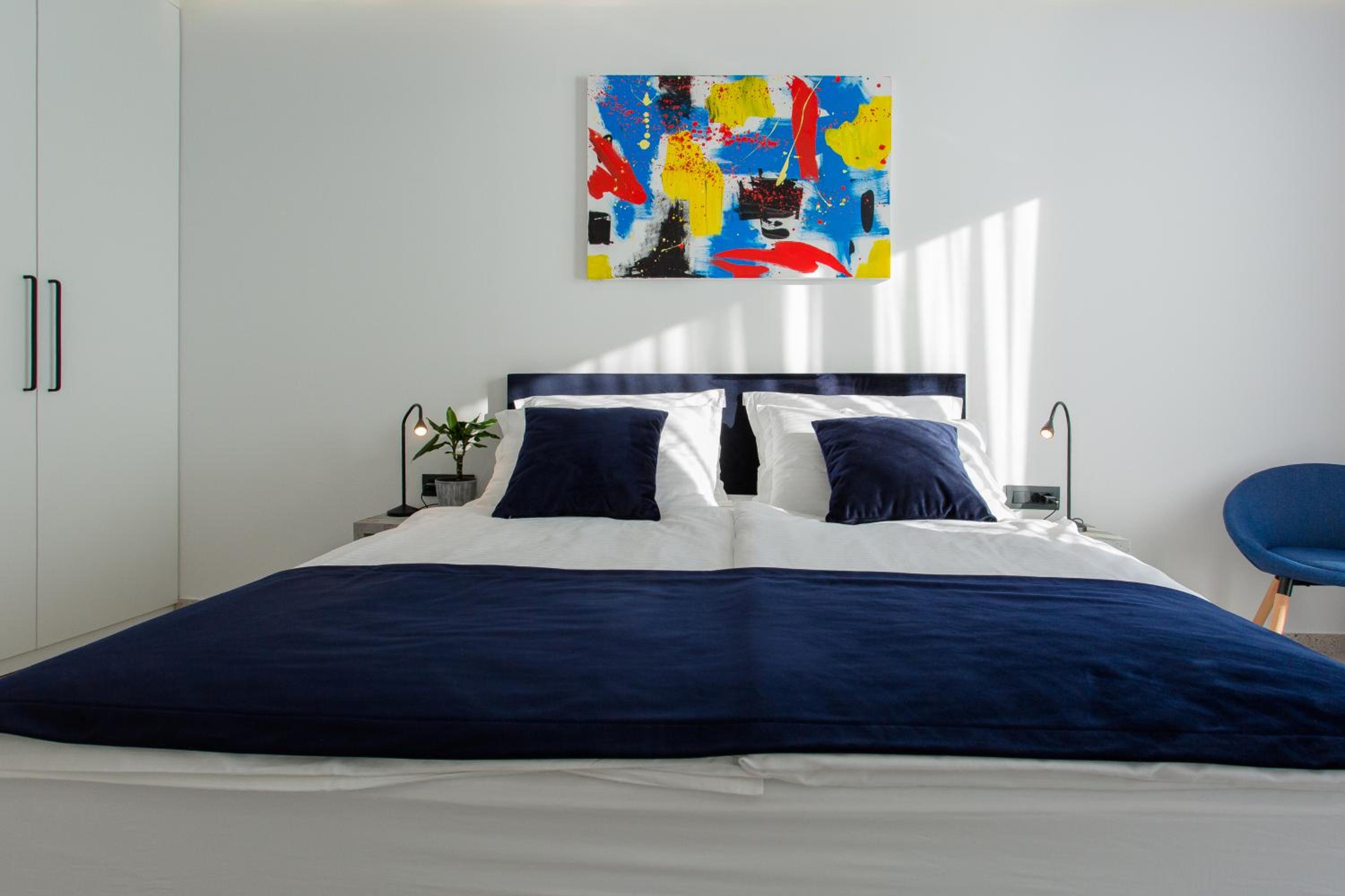 Villa Dispet, sea view, heated pool, cinema, wellness