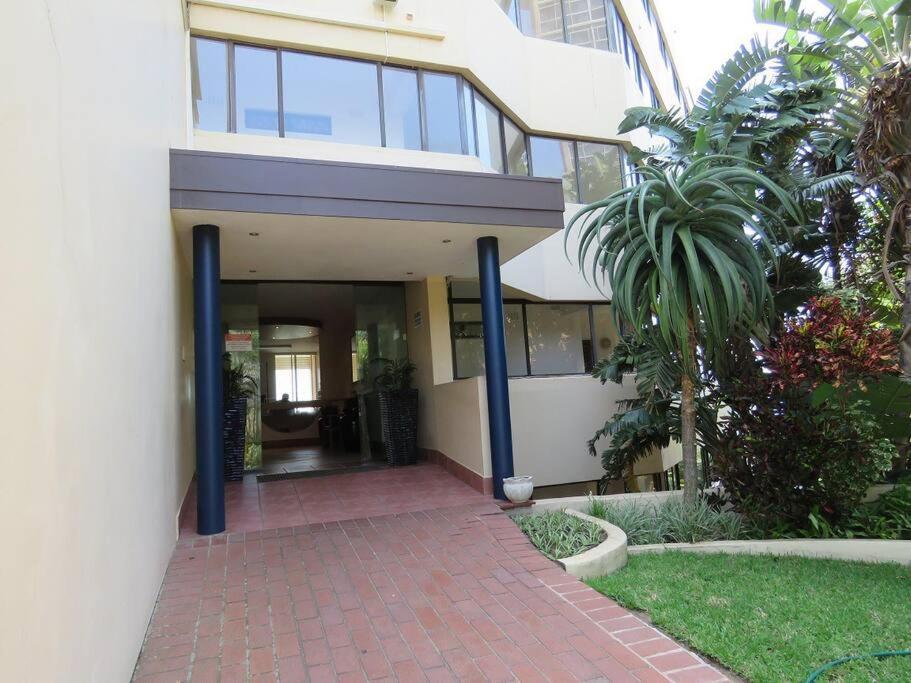 11 CORMORAN Umhlanga view 2