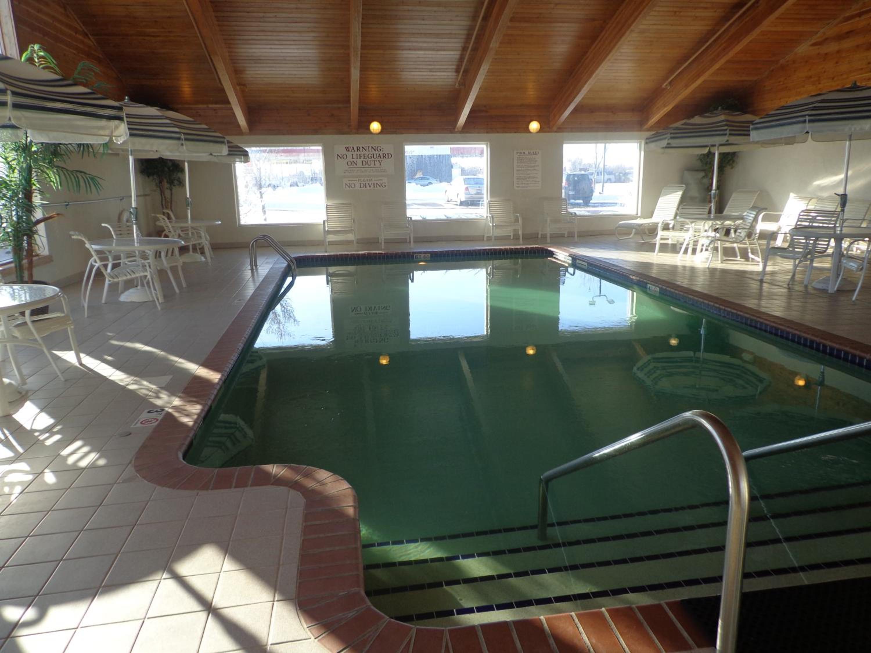 AmericInn by Wyndham Madison SD