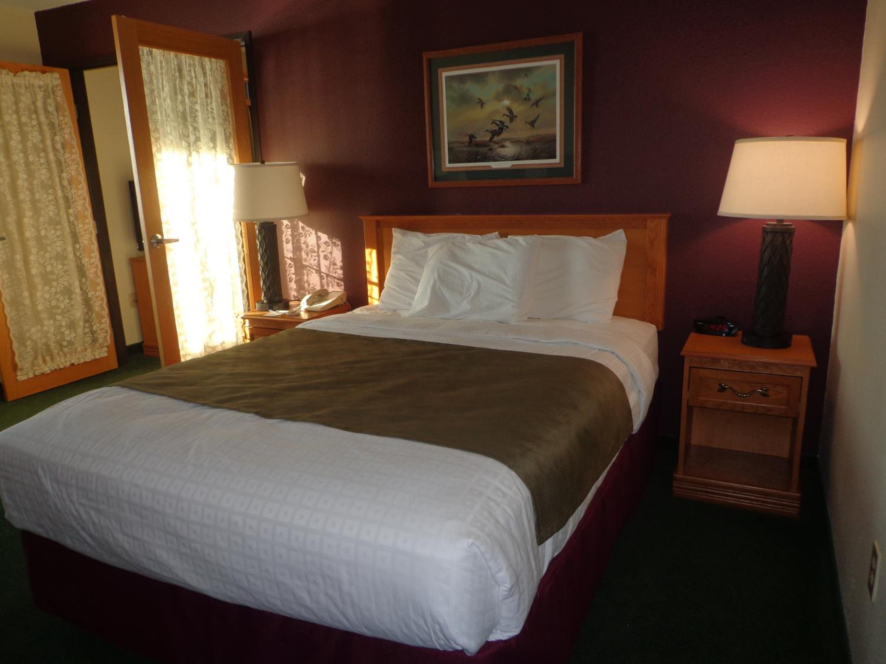 AmericInn by Wyndham Madison SD