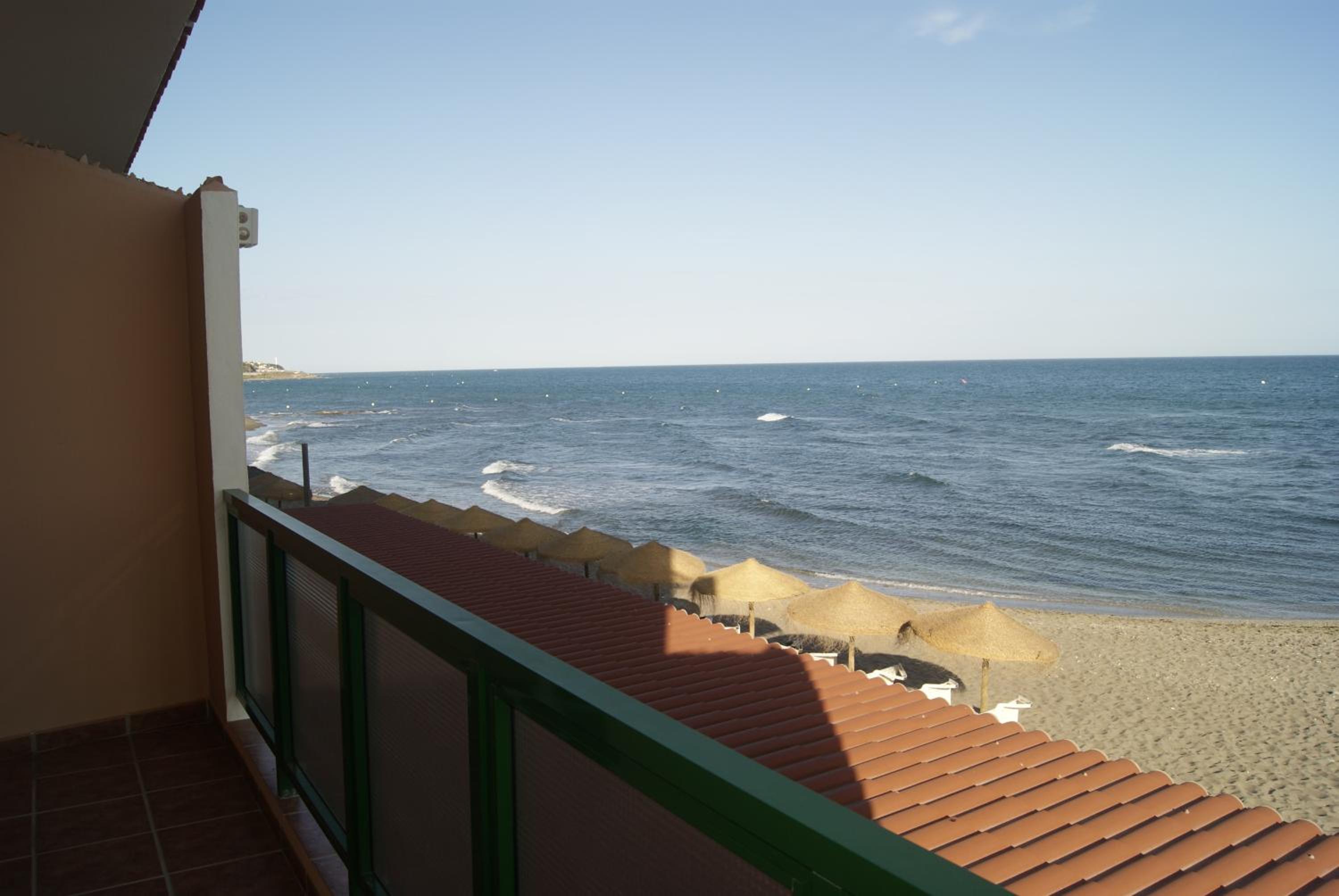Apartamentos La Dorada view 3