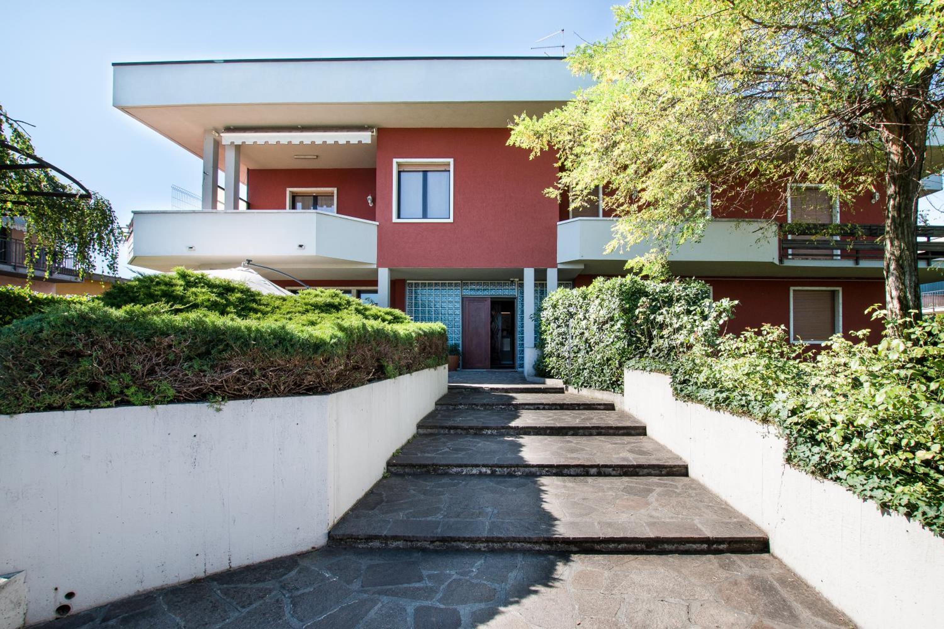 Villa Boninsegna - Wine Enoteca Verdi -