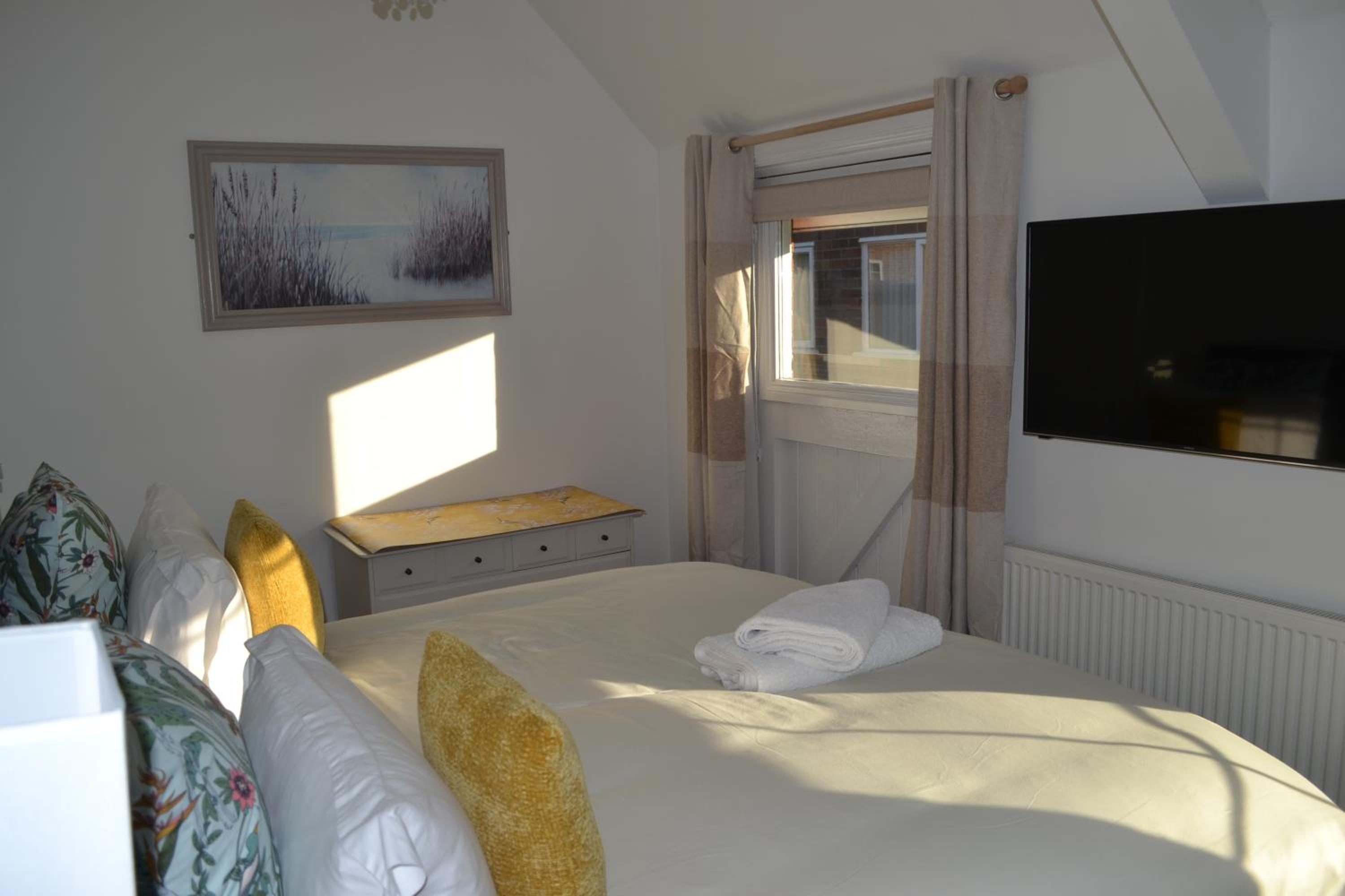 Frinton Escapes - The Cottage view 3