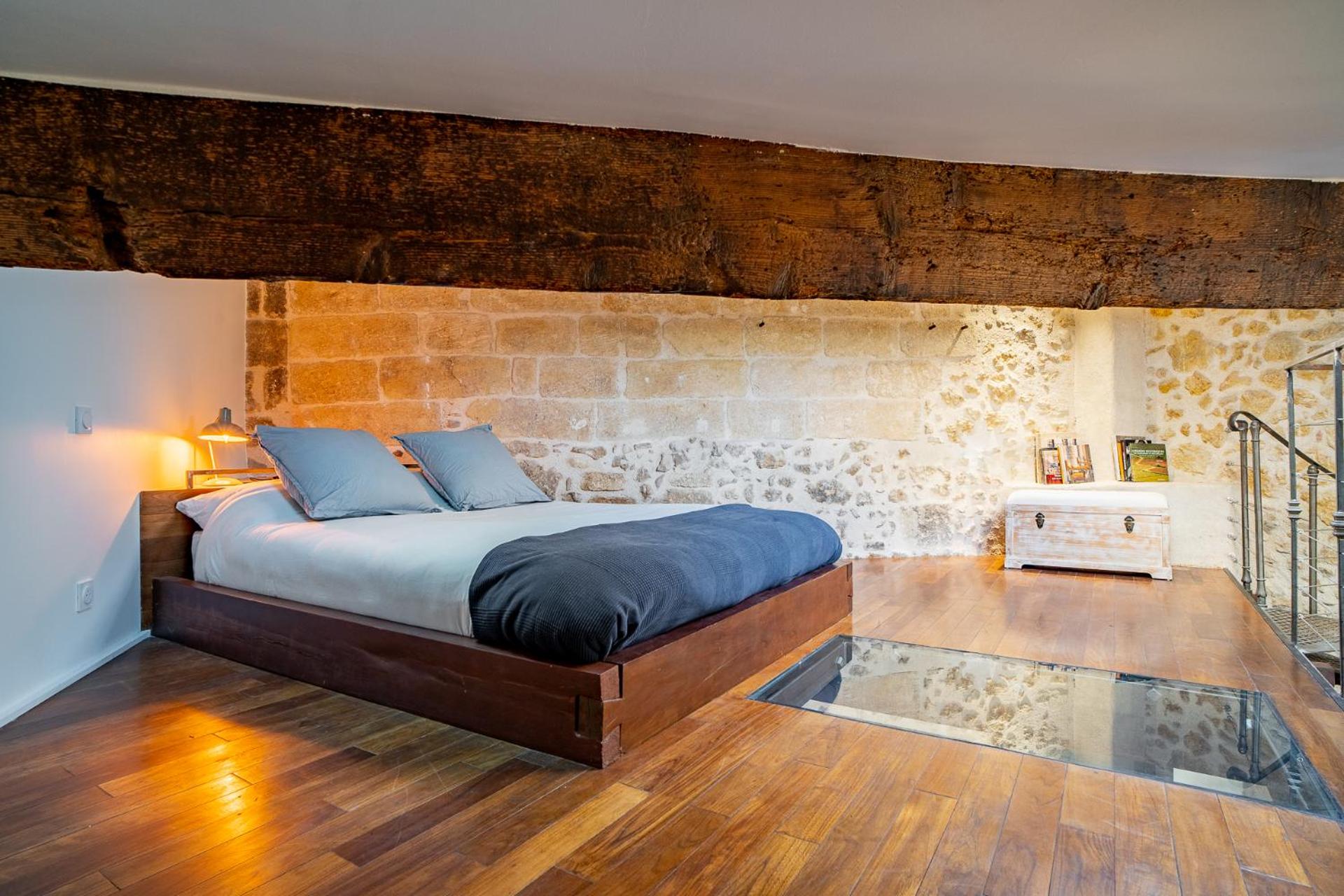 Montpellier Vacations - L'Olivier Loft HH Centre Corum - Netflix Prime Video 4k - Property Image 21