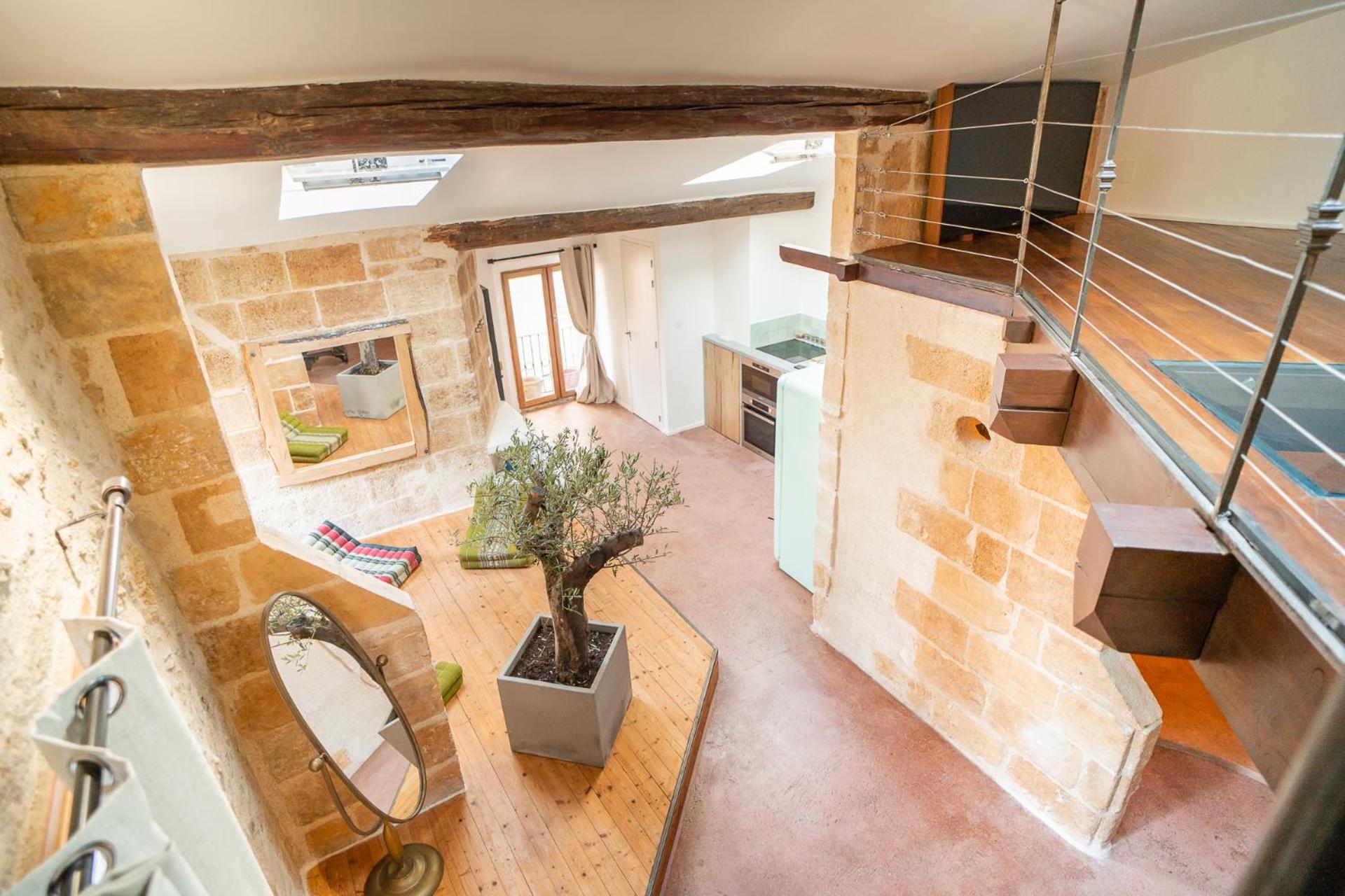 Montpellier Vacations - L'Olivier Loft HH Centre Corum - Netflix Prime Video 4k - Property Image 19