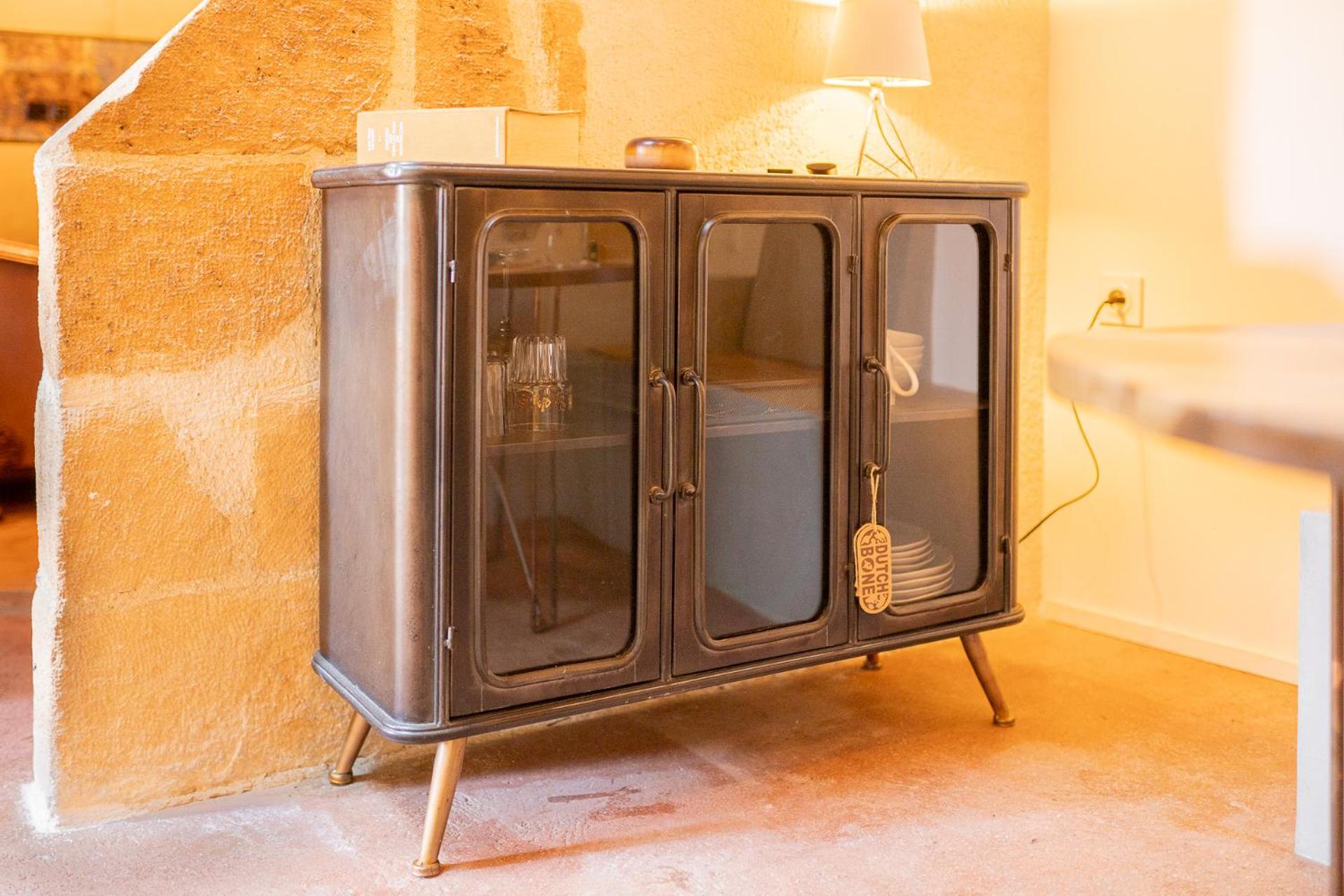 Montpellier Vacations - L'Olivier Loft HH Centre Corum - Netflix  Prime Video 4k - Property Image 7