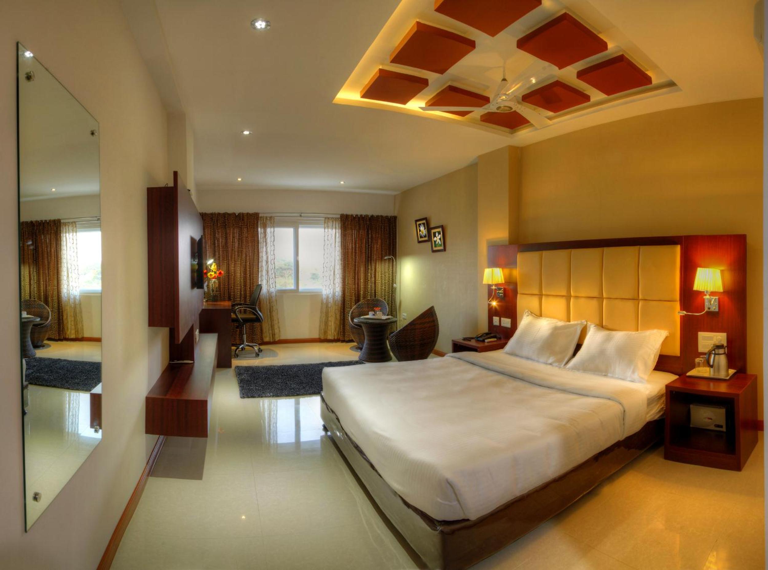 Rajmahal Inn