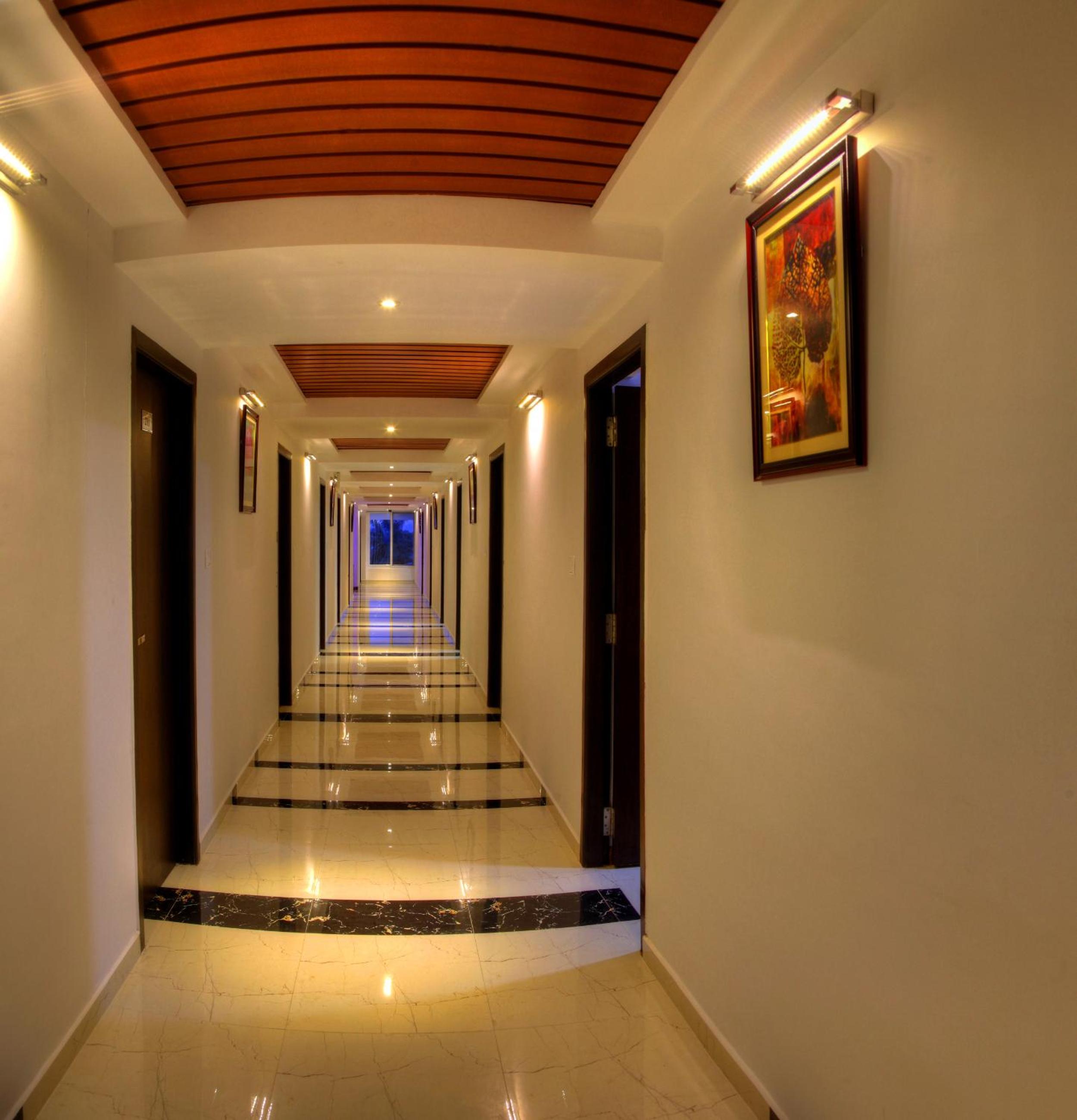 Rajmahal Inn