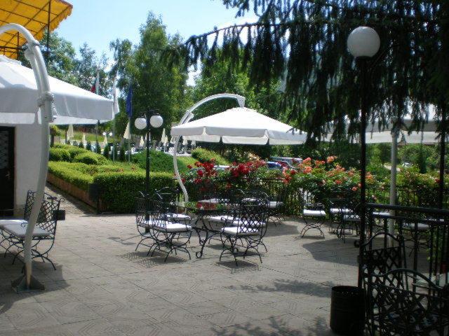 outdoor BBQ area