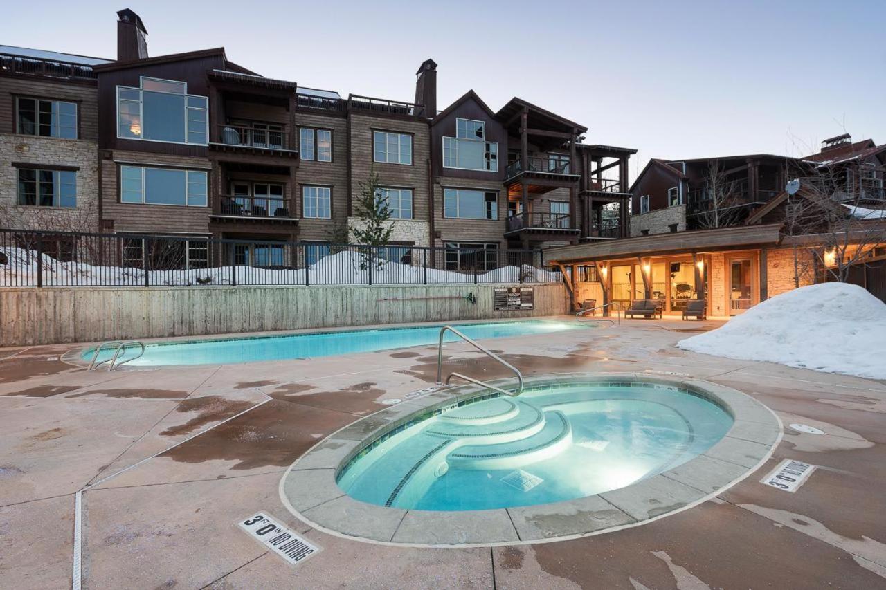 Silver Star #4303- 3 Bed PH