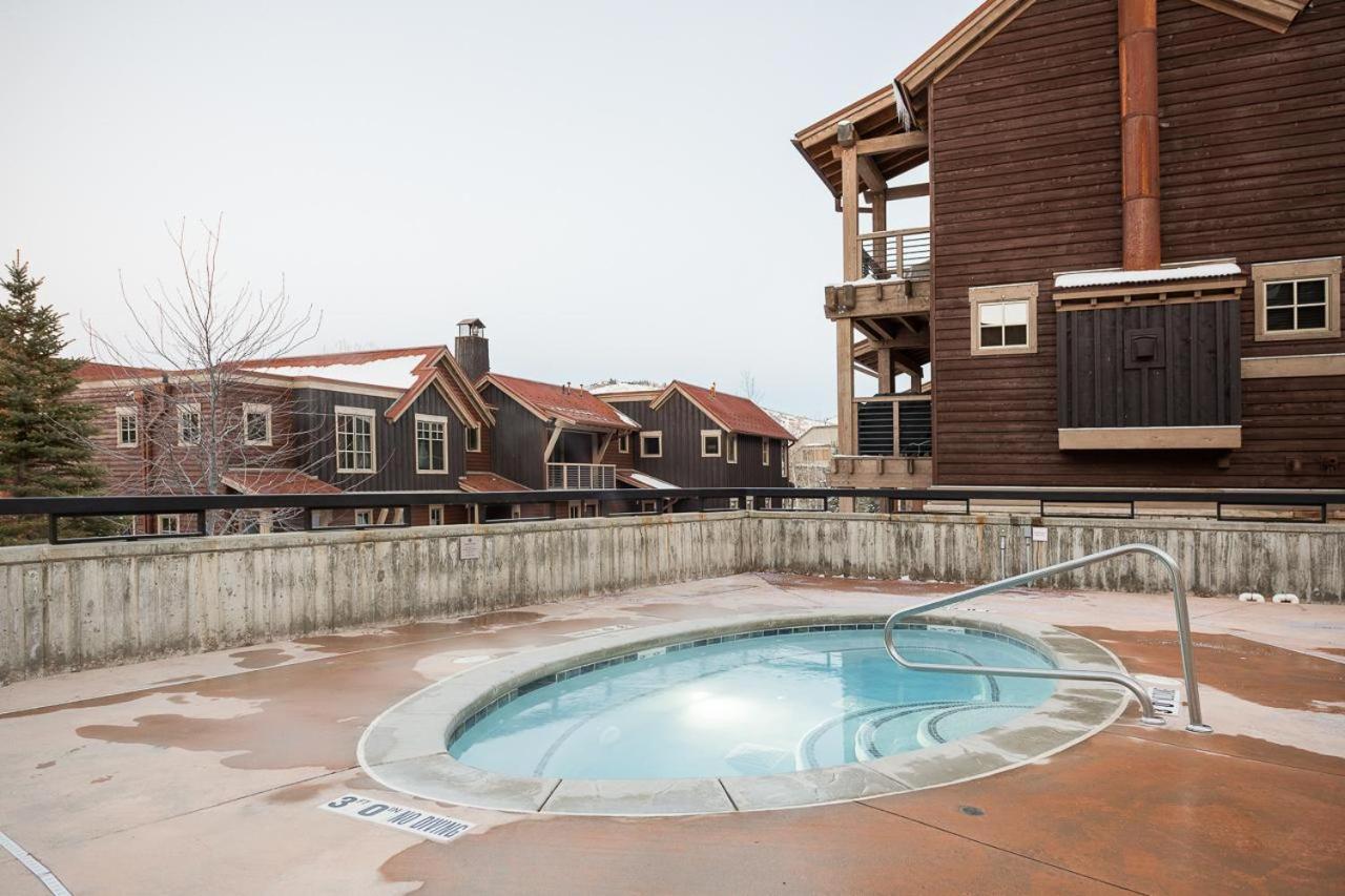Silver Star #4303- 3 Bed PH