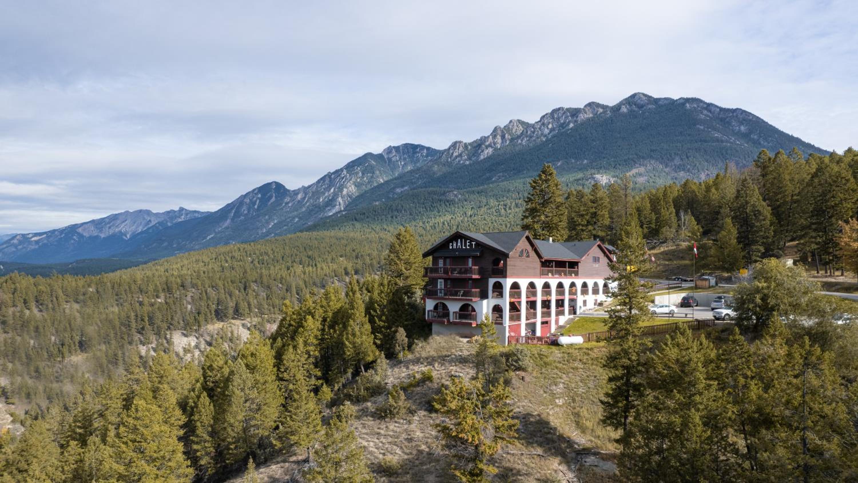 Hotel Radium Chalet - Image 1