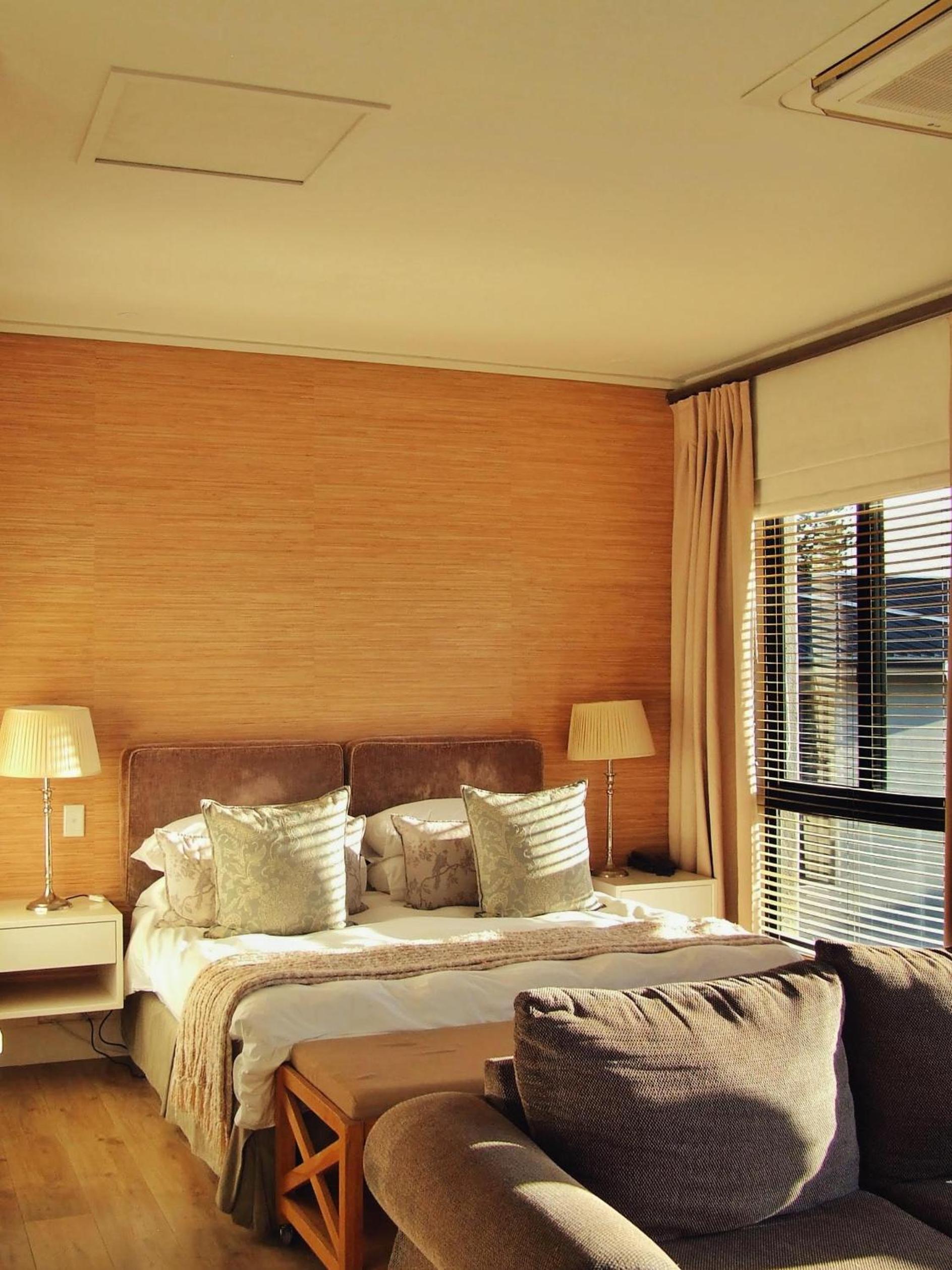 210 Gallery Luxury Studio Apartment view 4