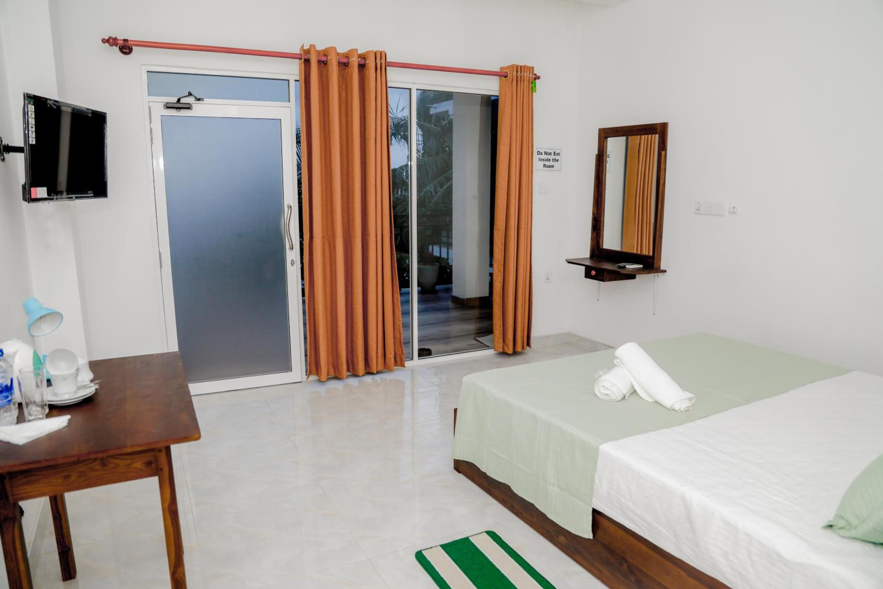Araliya Lagoon Park Resort view 2
