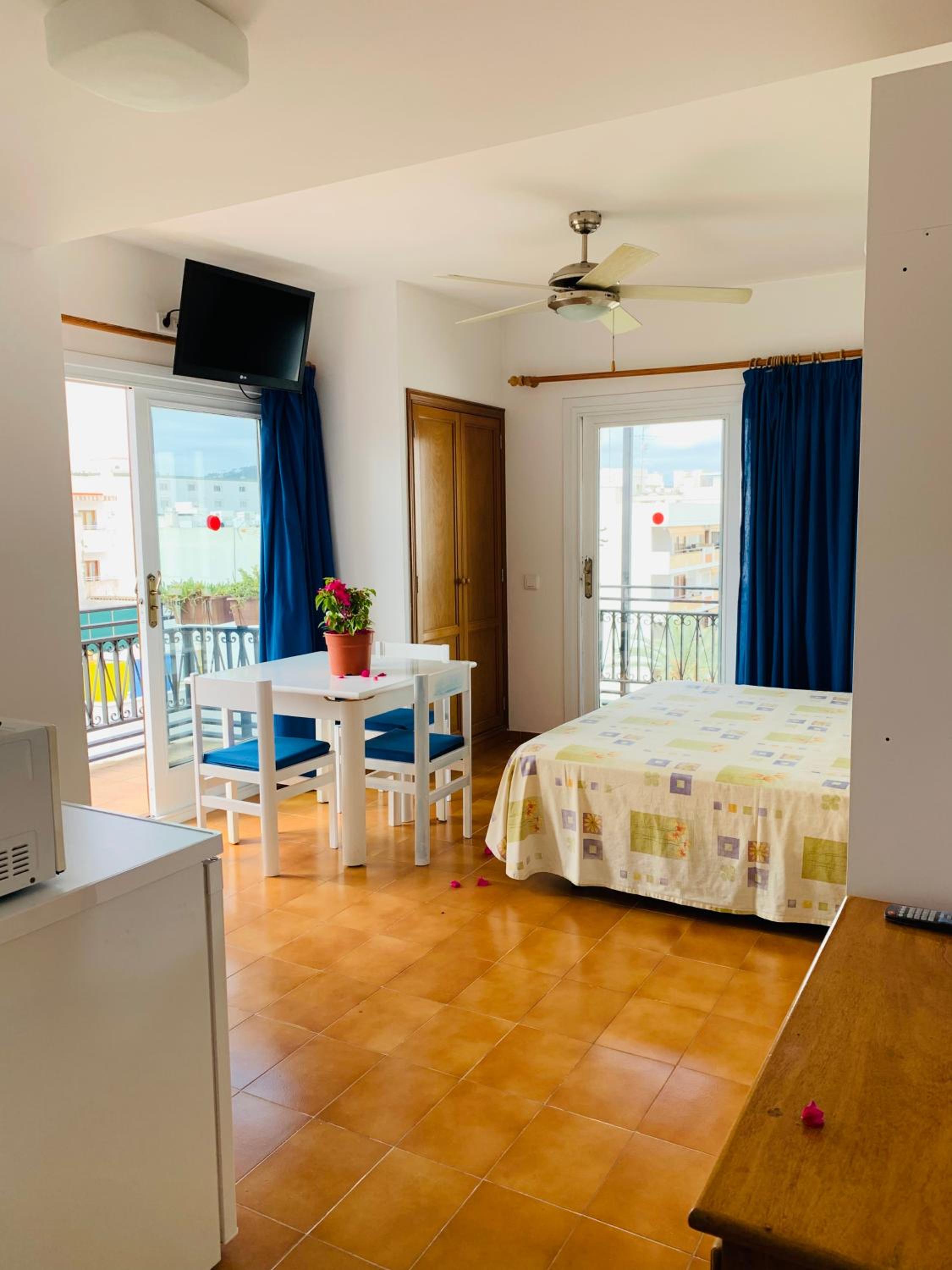 Apartamentos Ebusus