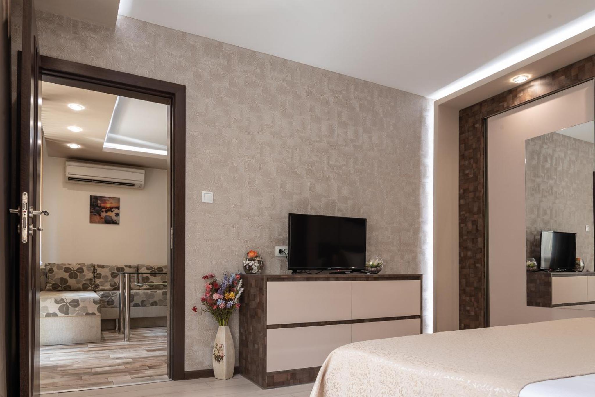 Apartment Central-LUX view 3