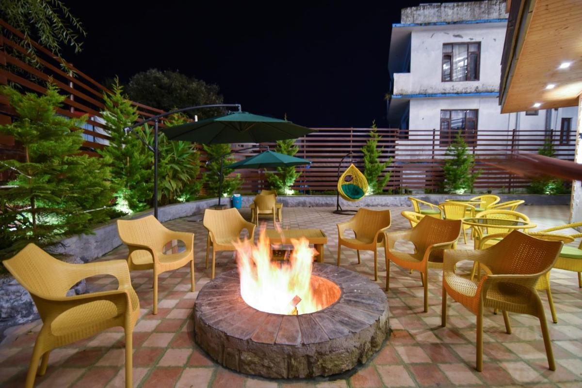 outdoor BBQ area