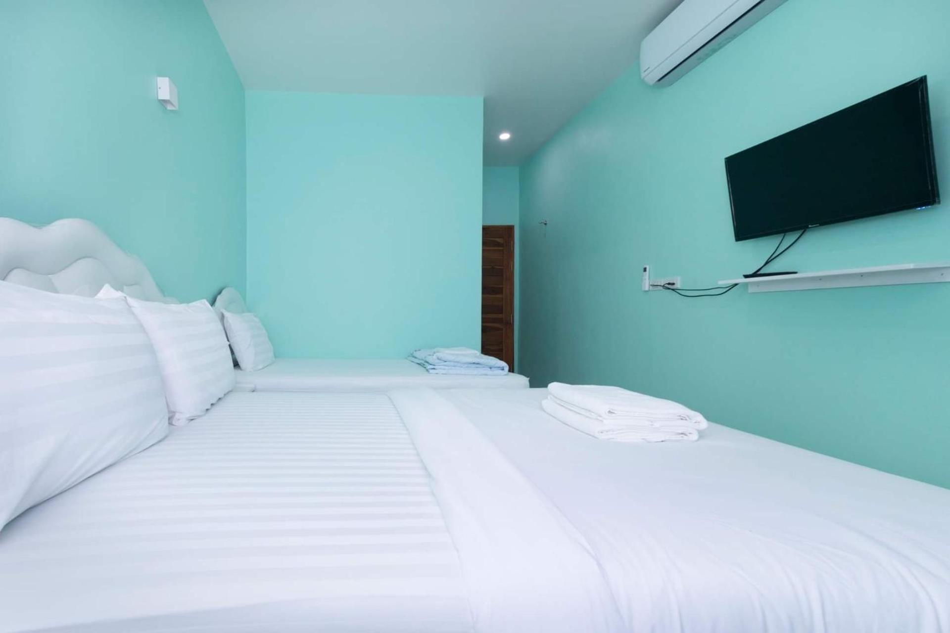 Lomluang hostel&hotel view 5