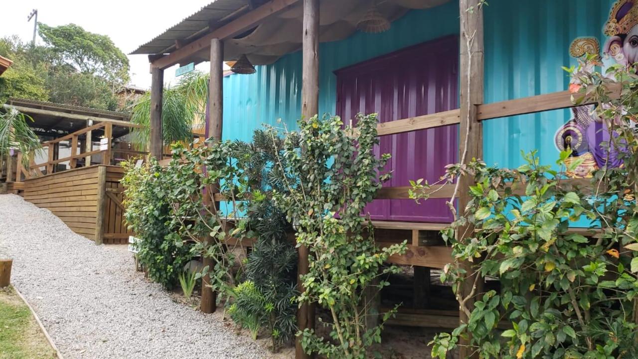 Hindu Box Containers e Cabanas