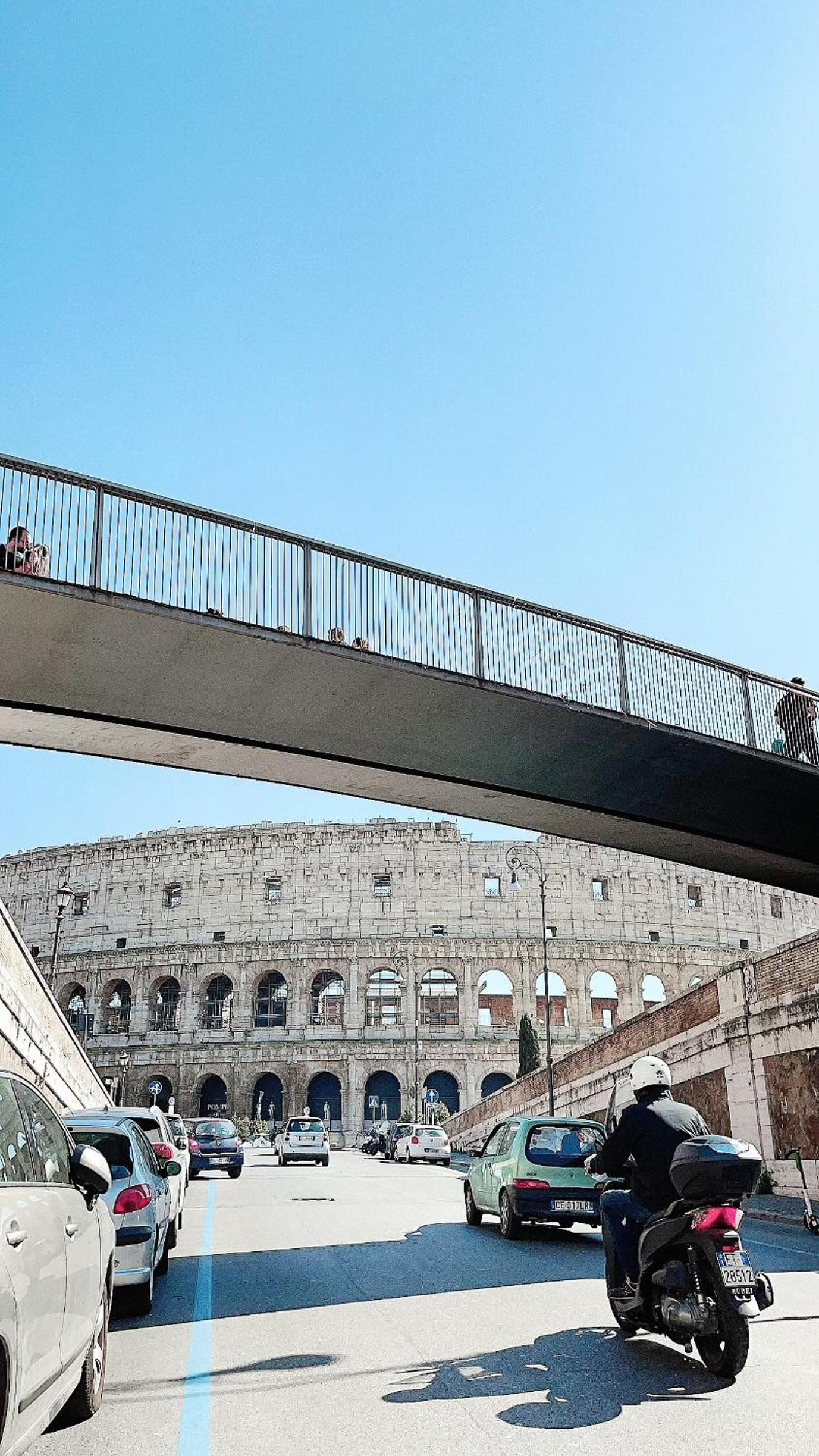 Romantic Nest Colosseum