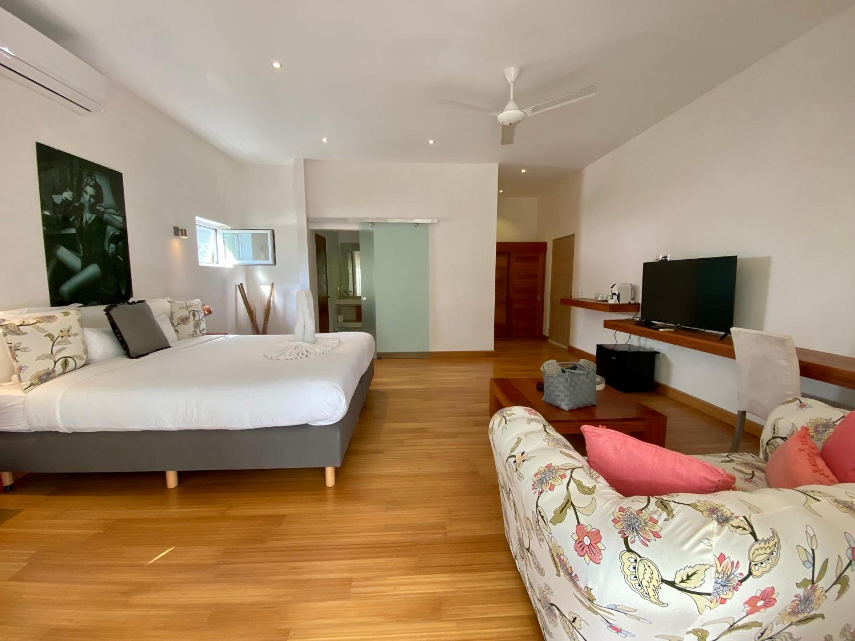 CASA-22 Luxury Boutique Hotel