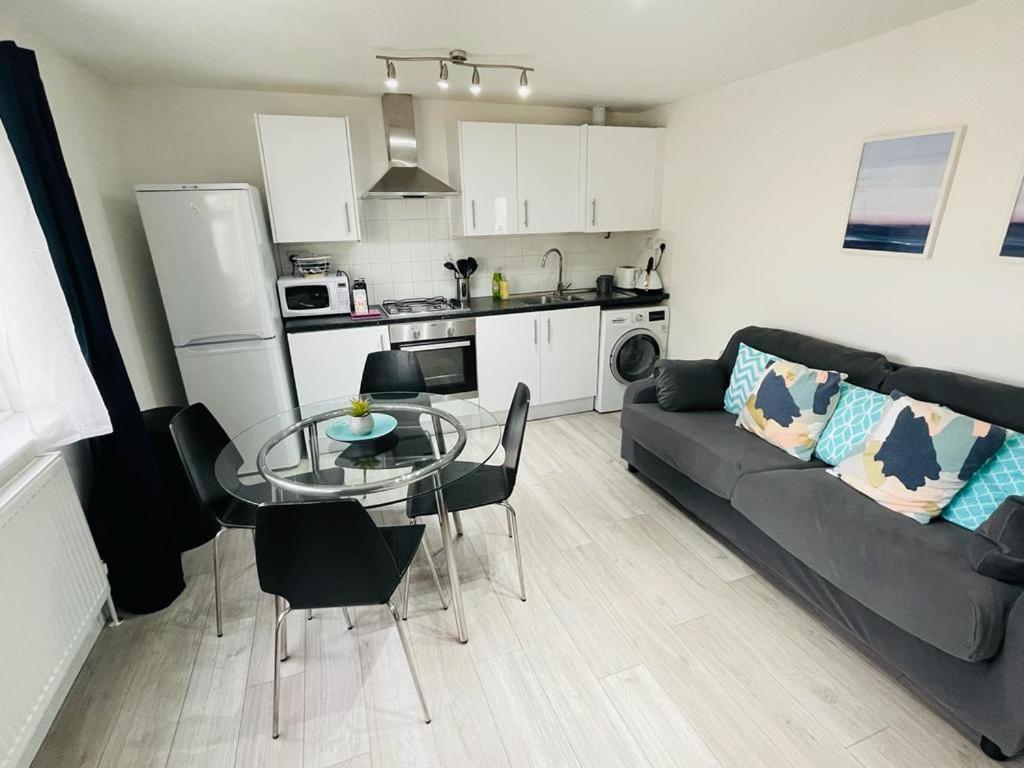 Enfield Chase Apartment view 3