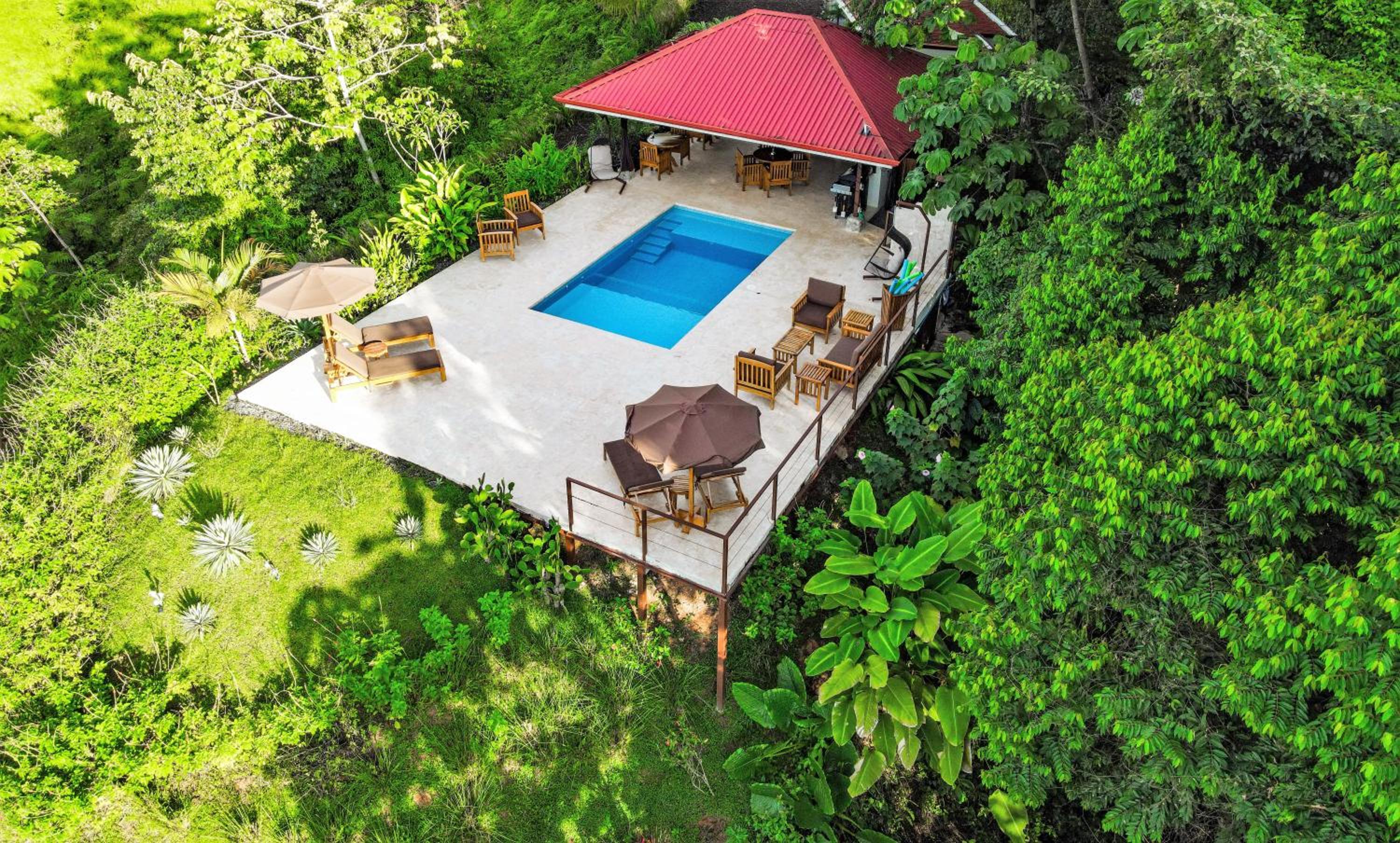 Nature's Edge Boutique Hotel