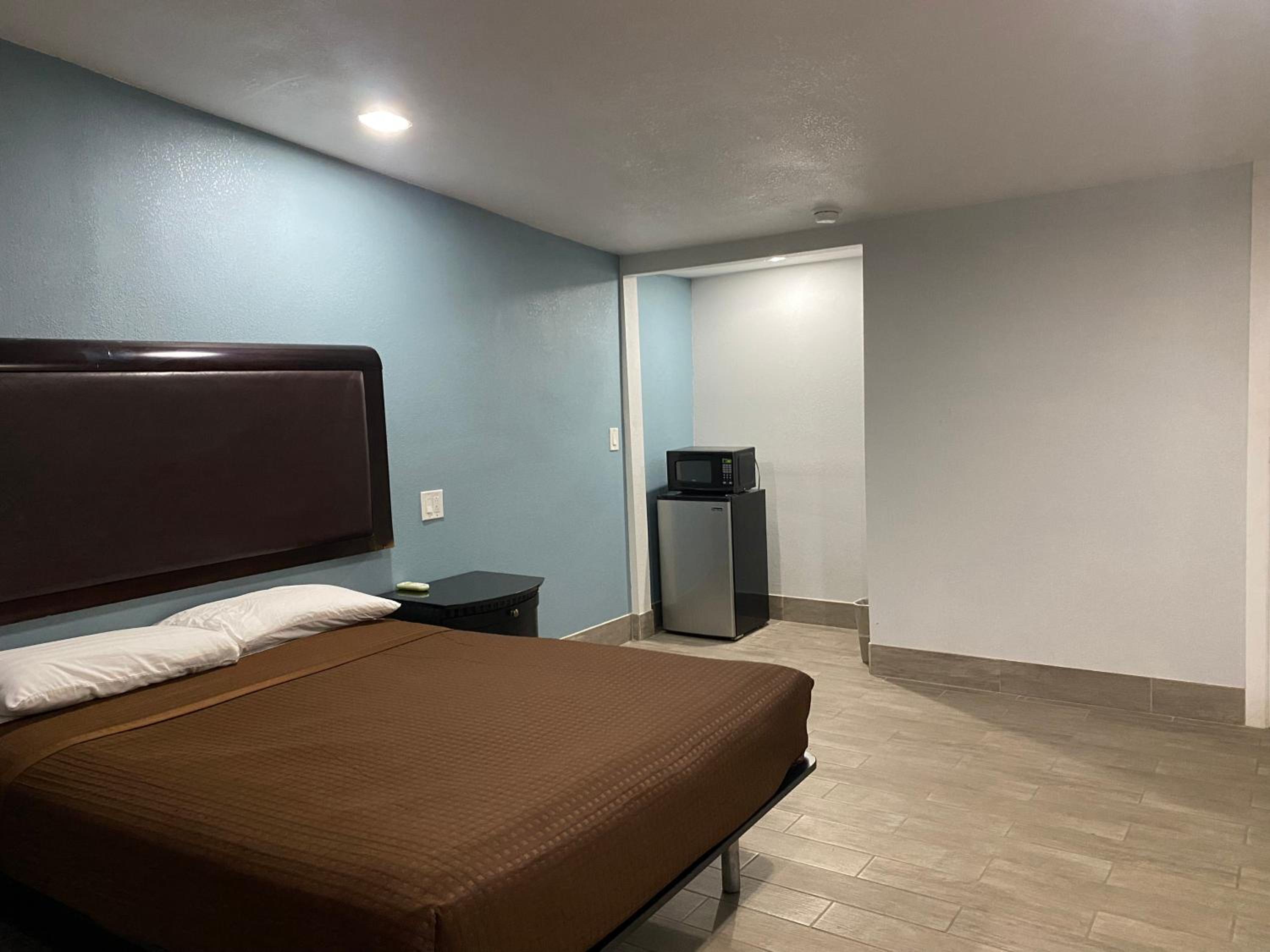 Executive Inn
