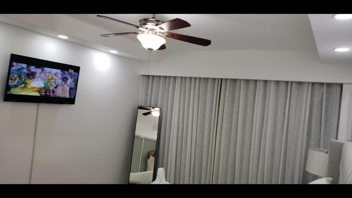 Sunny Confortable Apartment at the Caribe