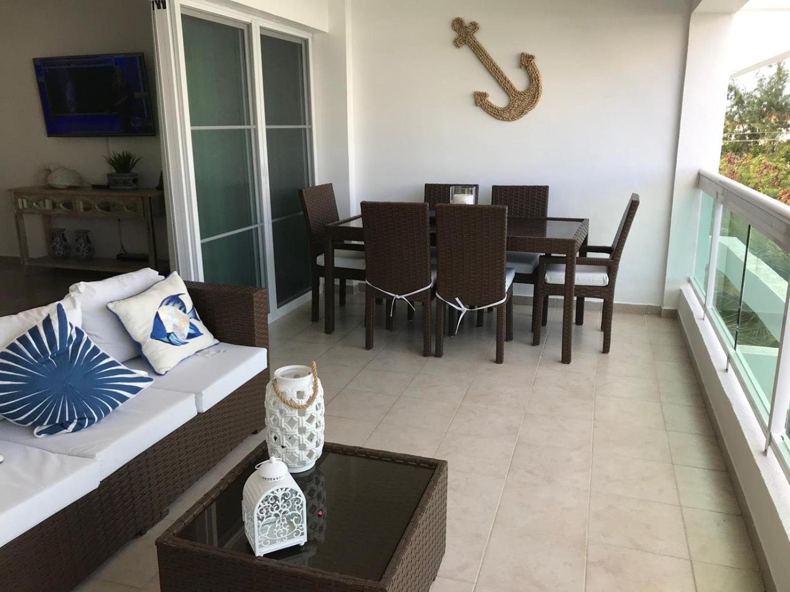 Sunny Confortable Apartment at the Caribe