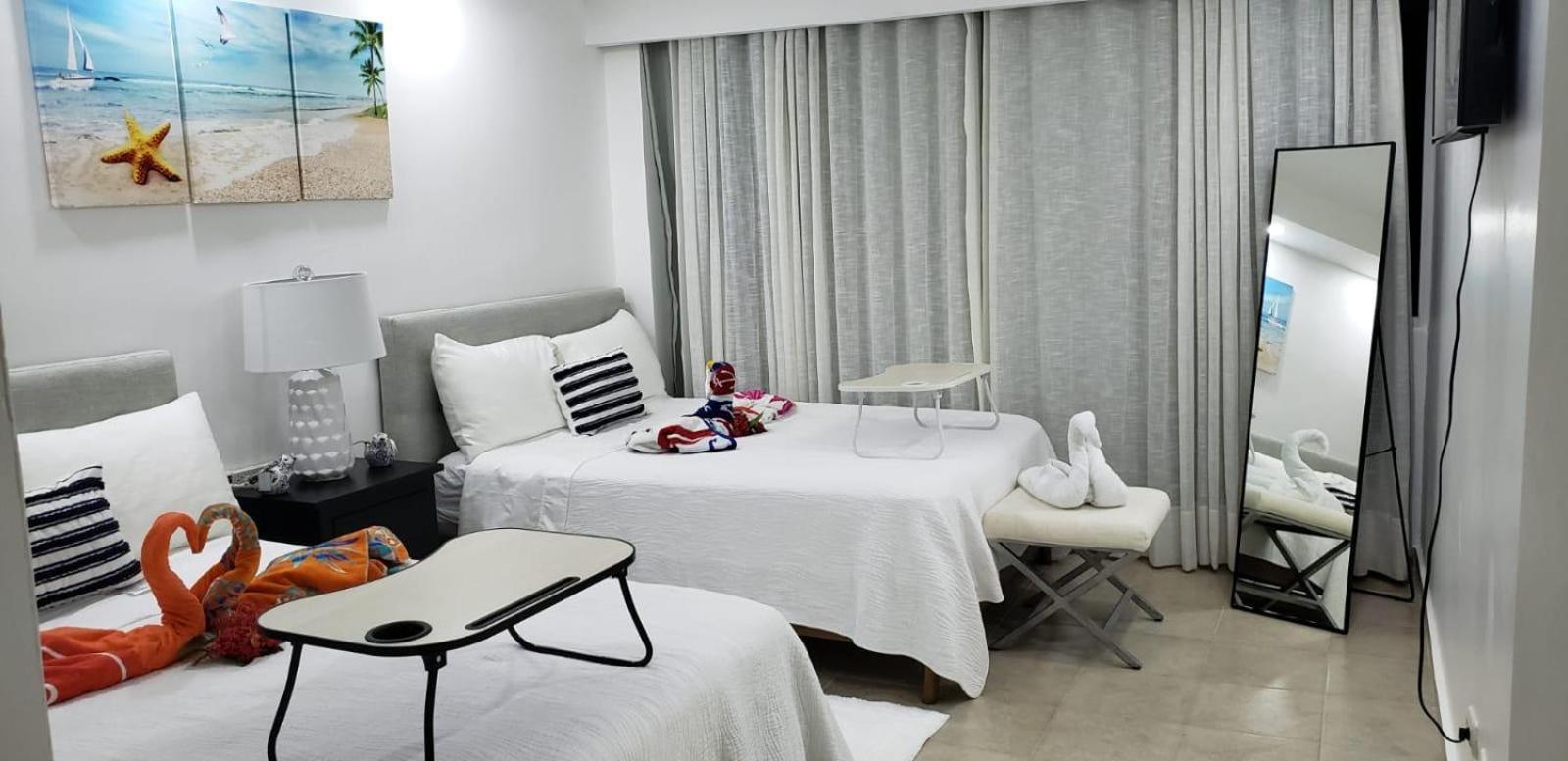 Sunny Confortable Apartment at the Caribe
