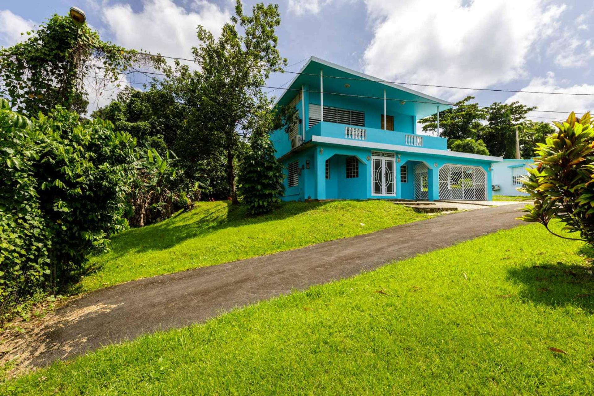 Rainforest Retreat 15 min from the beach