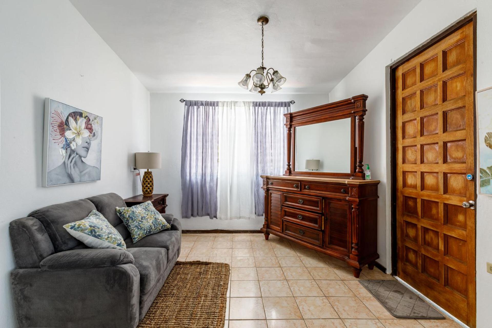 Rainforest Retreat 15 min from the beach