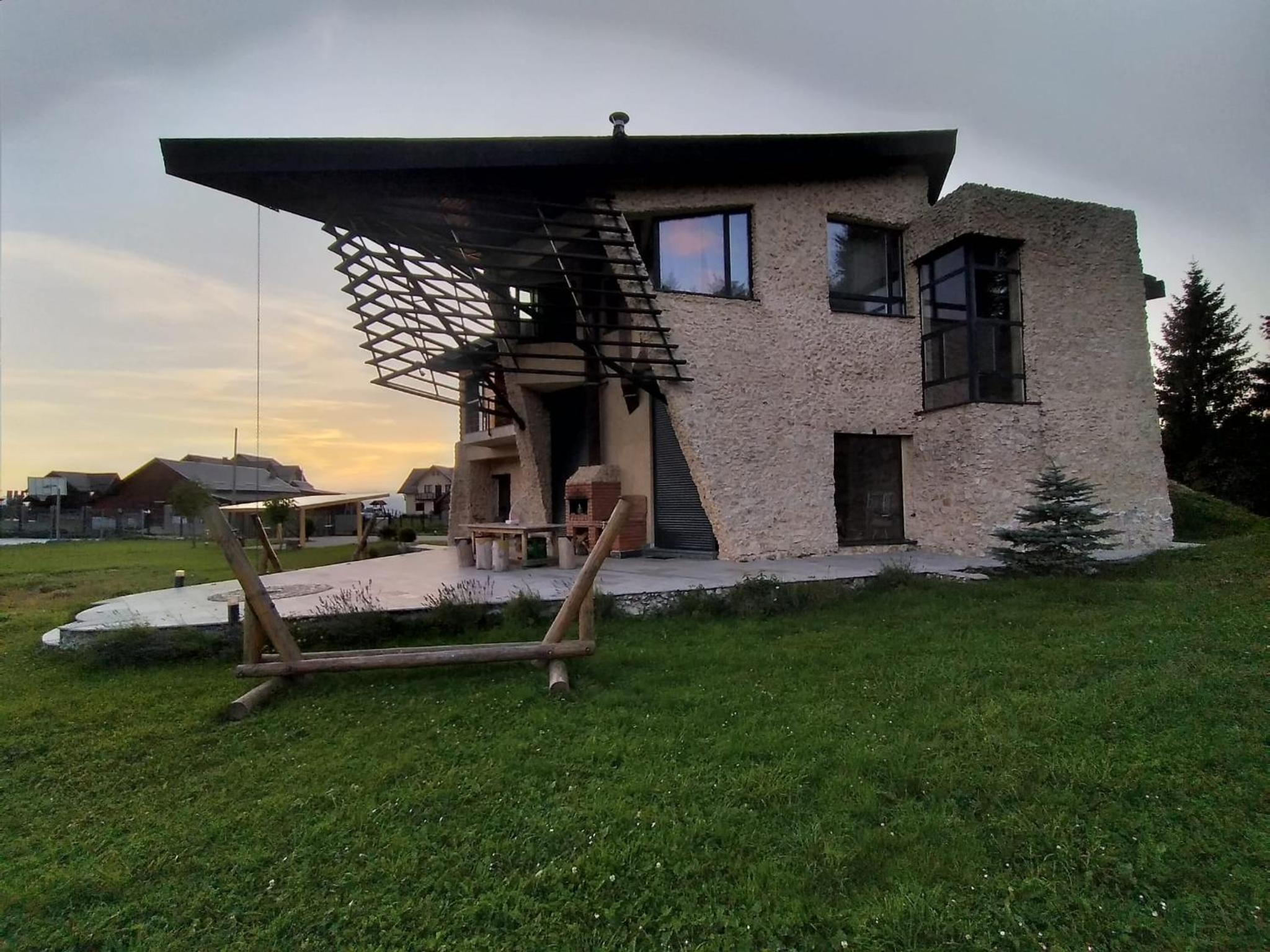 Vila Costin Fundata view 3