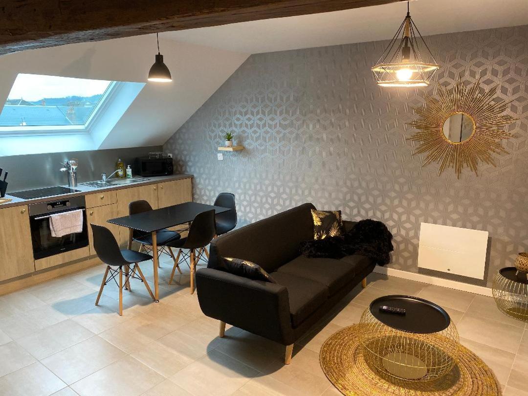 APPARTEMENT CHALEUREUX Wifi et parking gratuit view 5