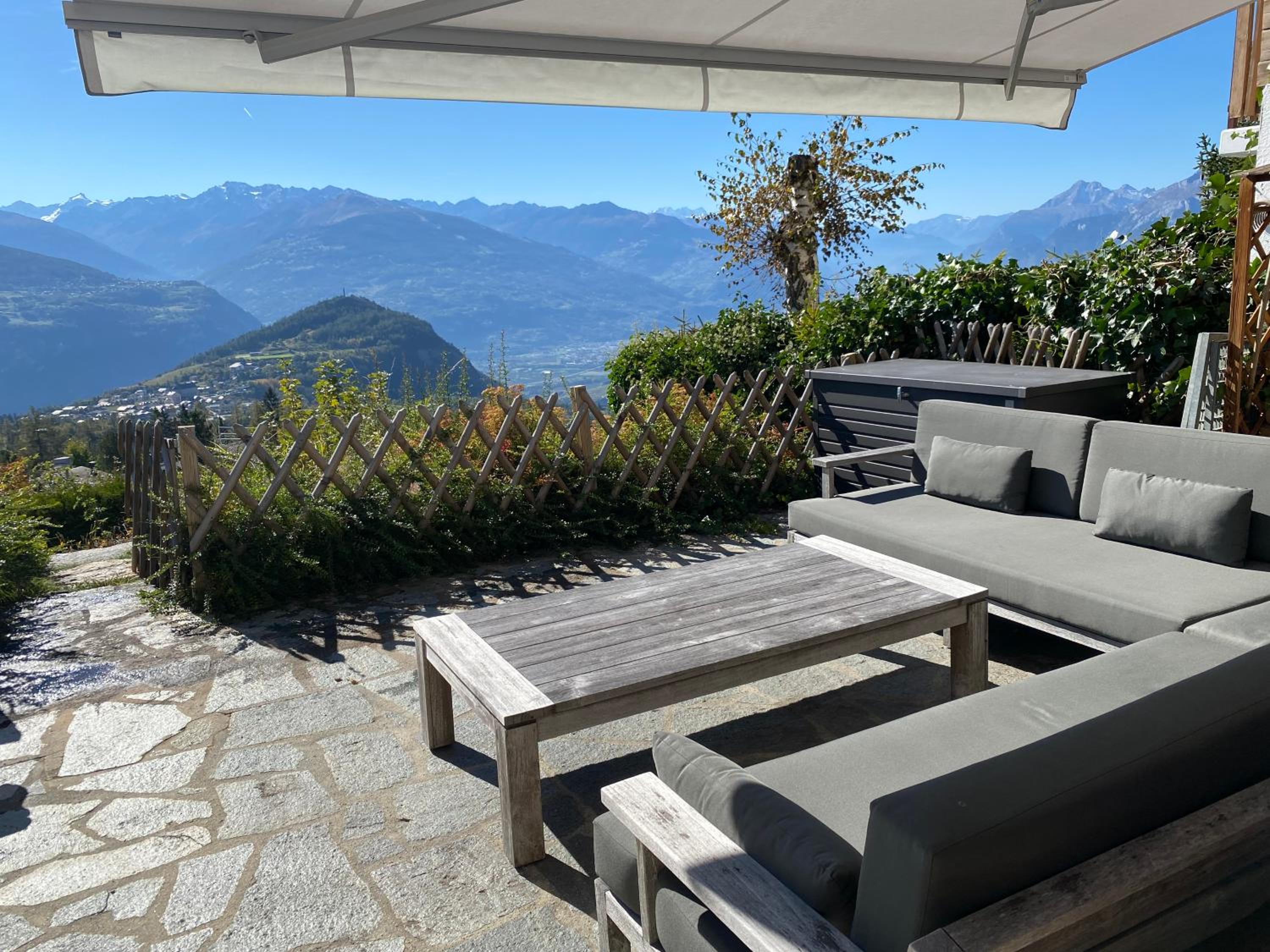 K2 Chalet view 5