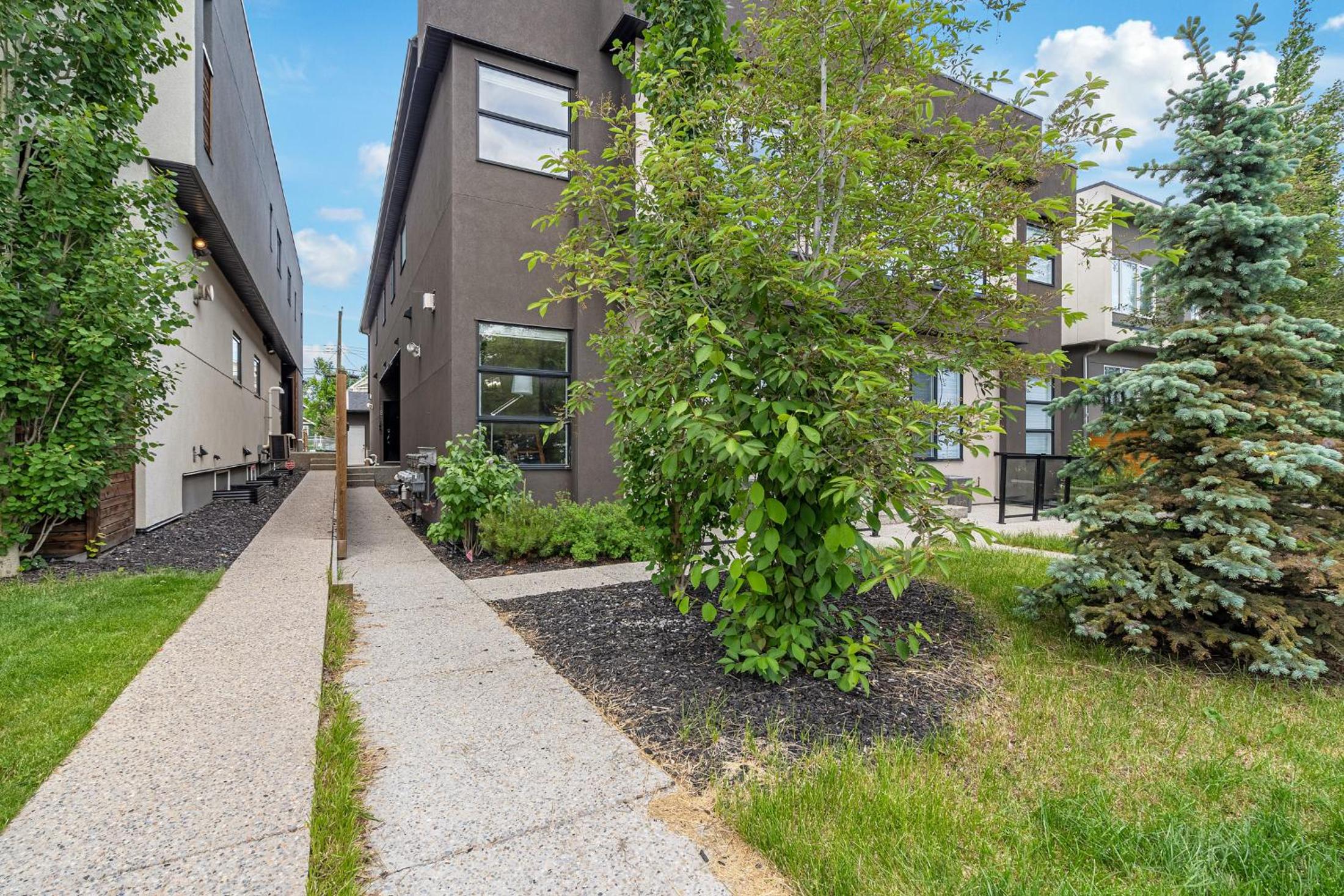 Contemporary Luxury 4 bedroom House near Downtown