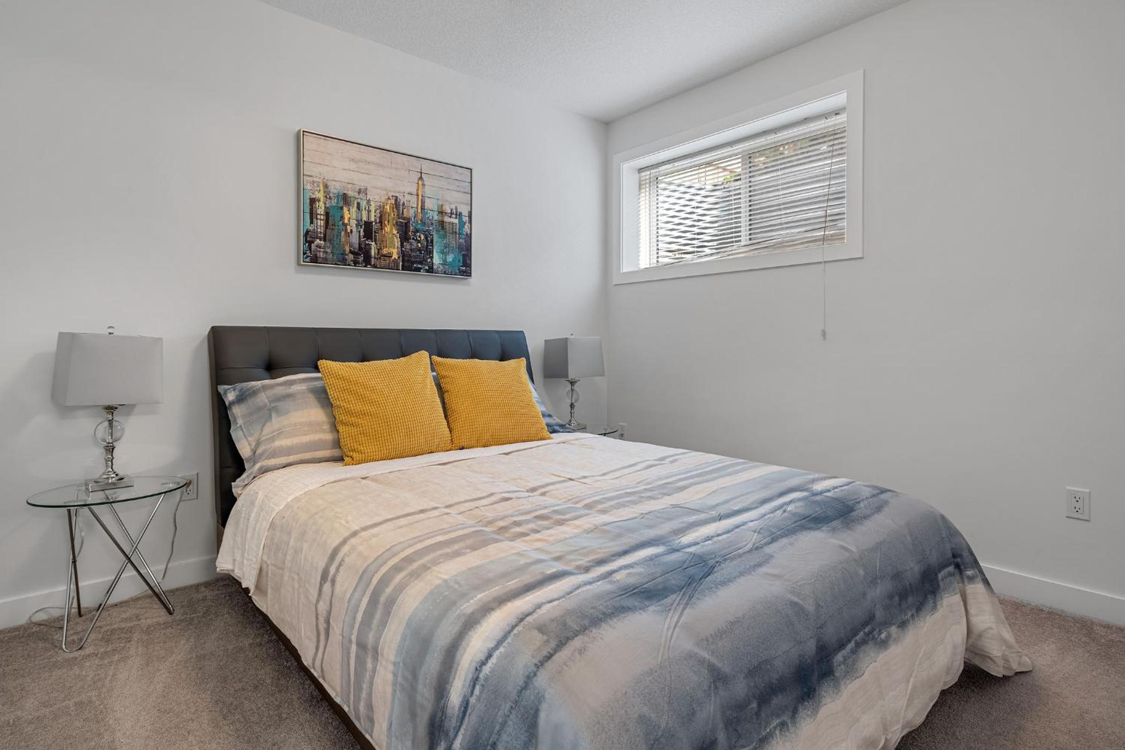 Contemporary Luxury 4 bedroom House near Downtown