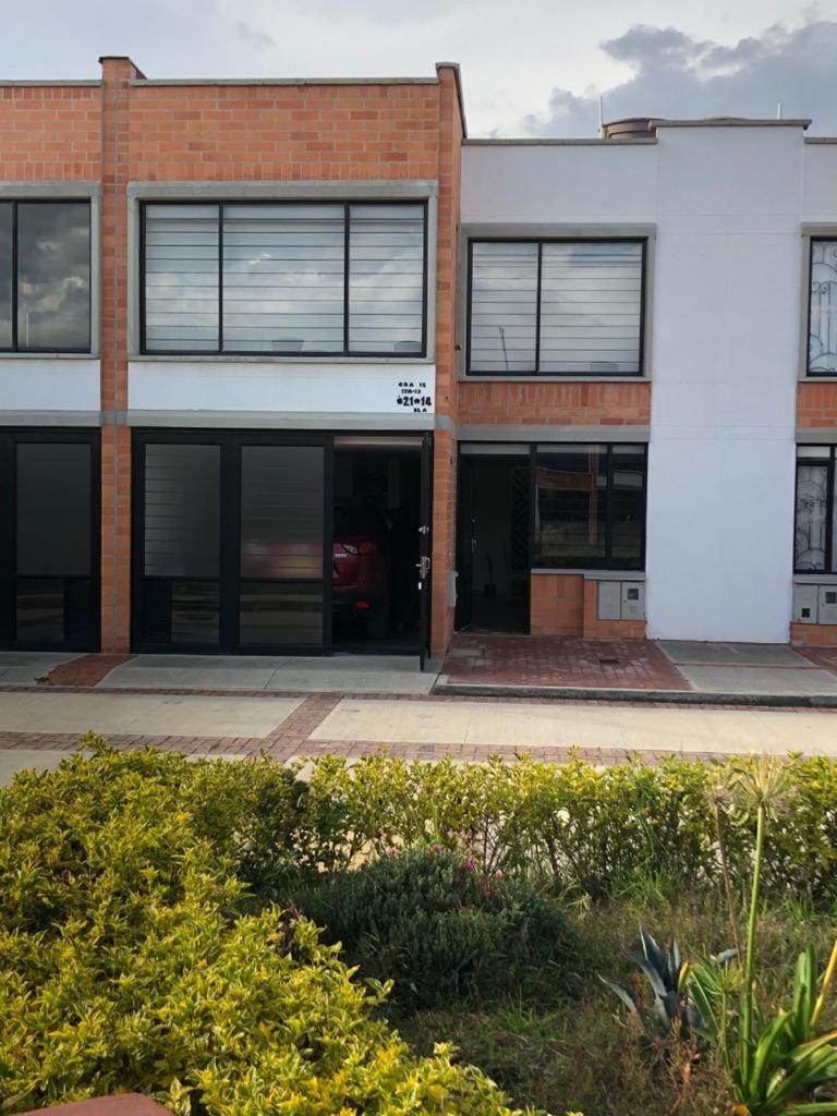 SU CASA PARA DESCANSO EN FAMILIA Y/O TRABAJO