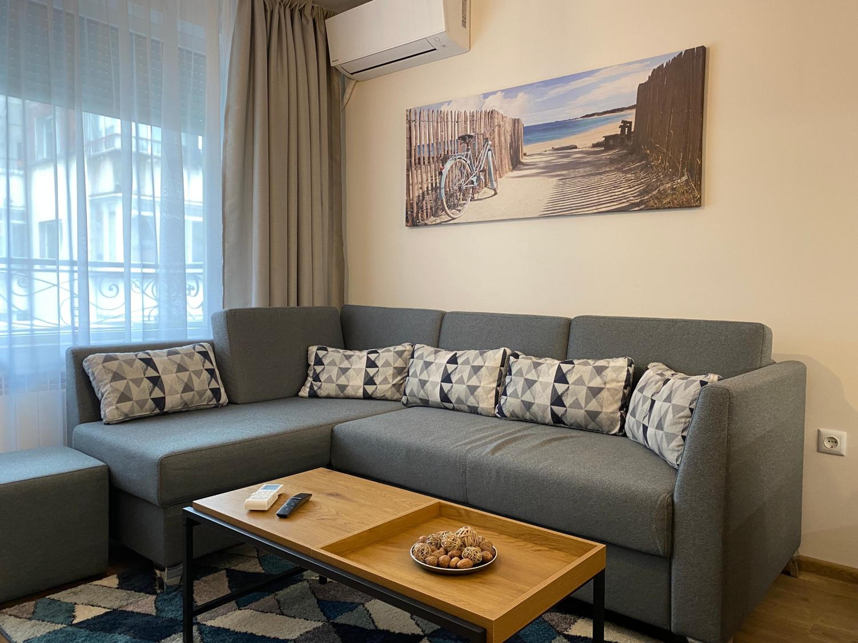 Arletti Luxury Apartment view 4
