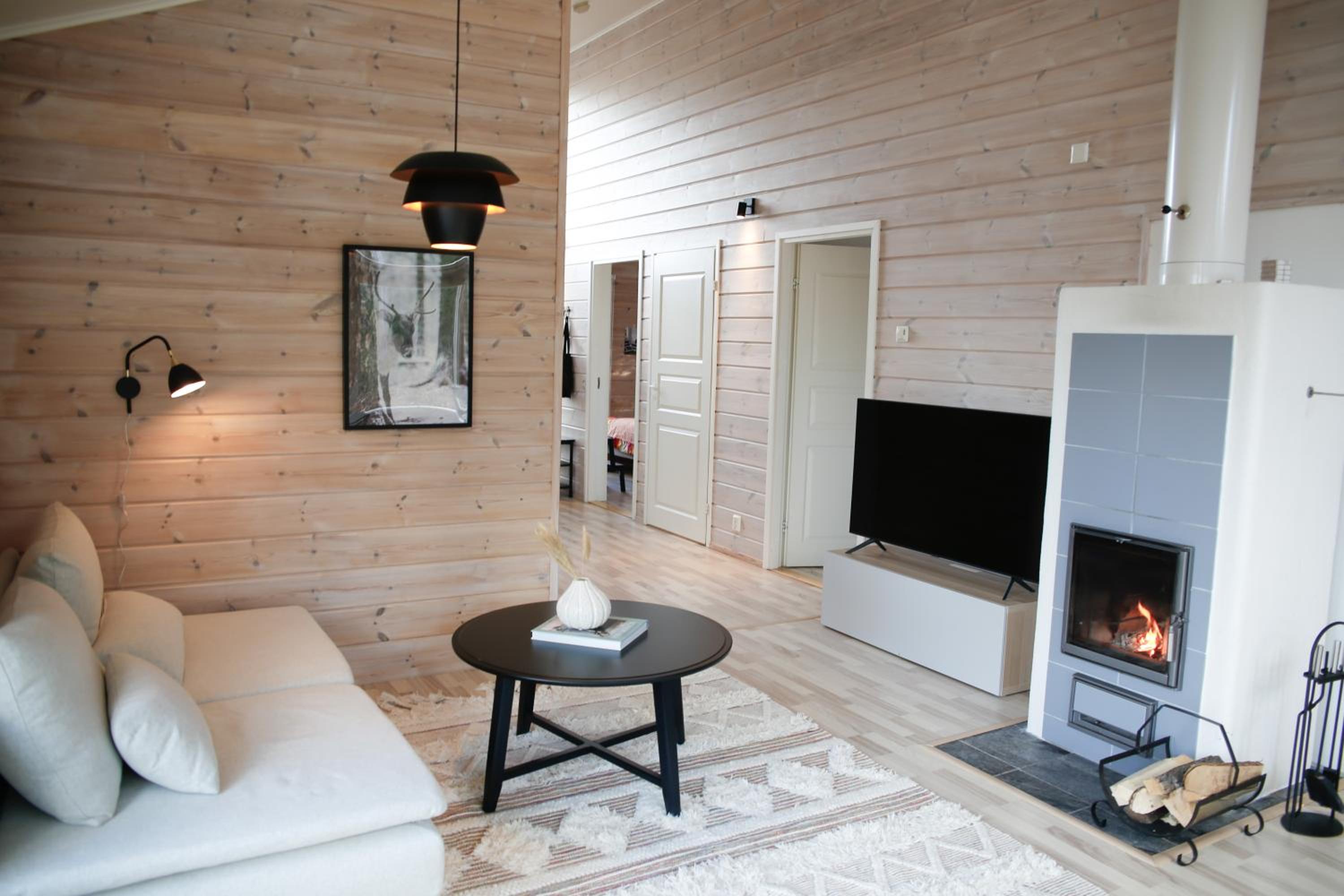 Villa Laidike with sauna/fireplace, 80 km Helsinki view 4