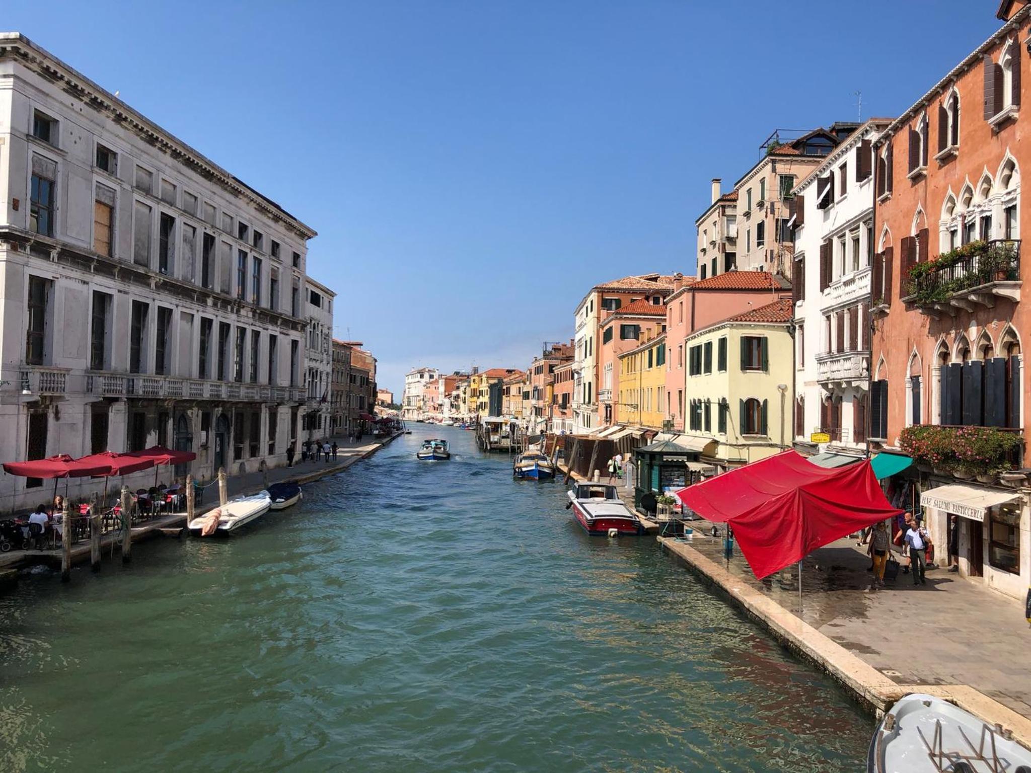 Ca Marga Cannaregio - Central Venetian Style 2 bedroom apartment