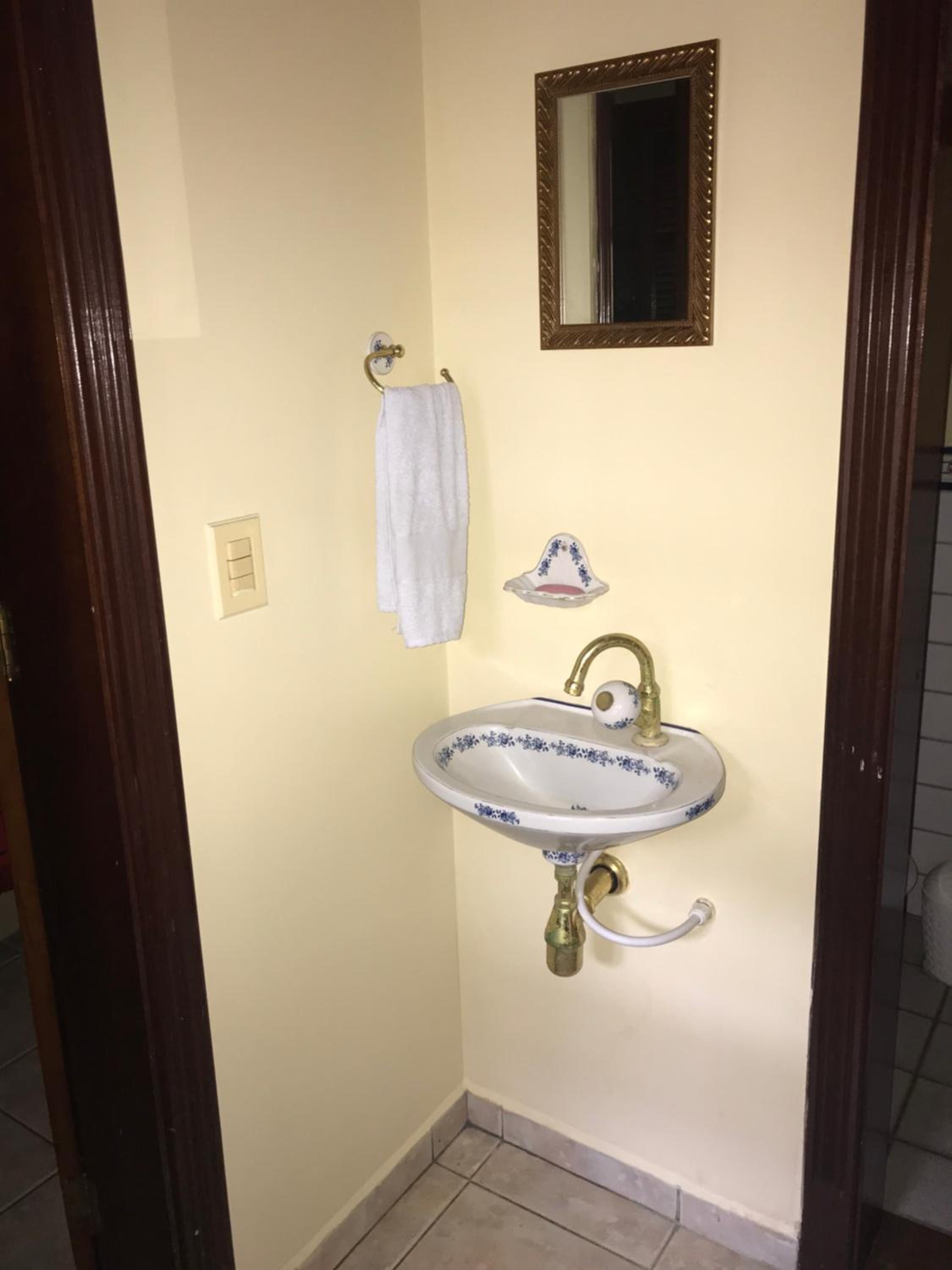 Casa 5 suítes com piscina e churrasqueira