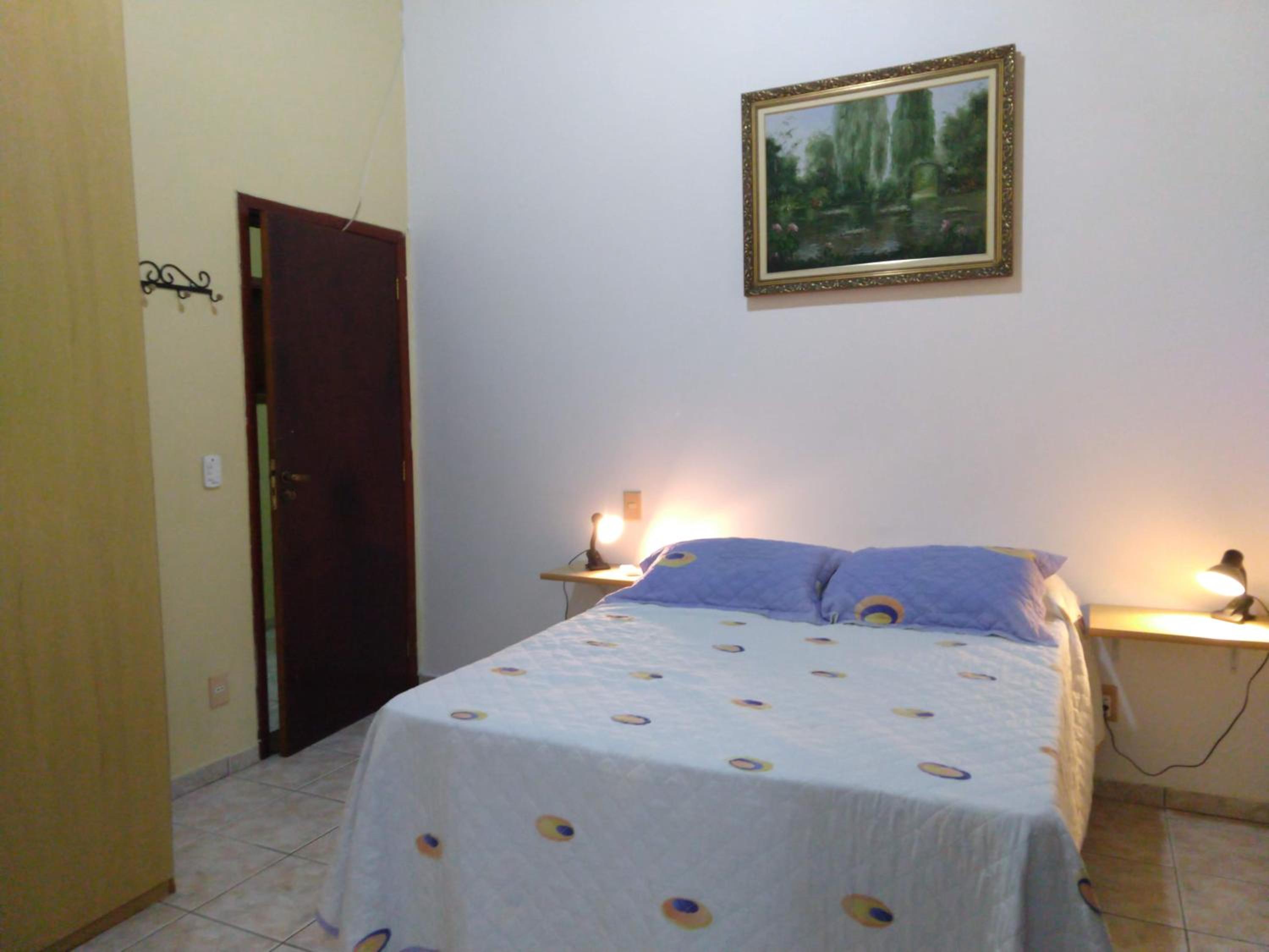 Casa 5 suítes com piscina e churrasqueira