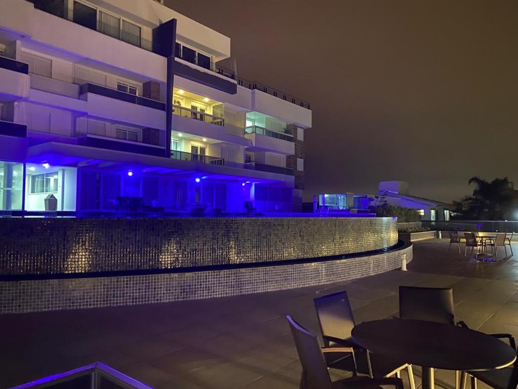 apartamento design com piscina e vista espetacular