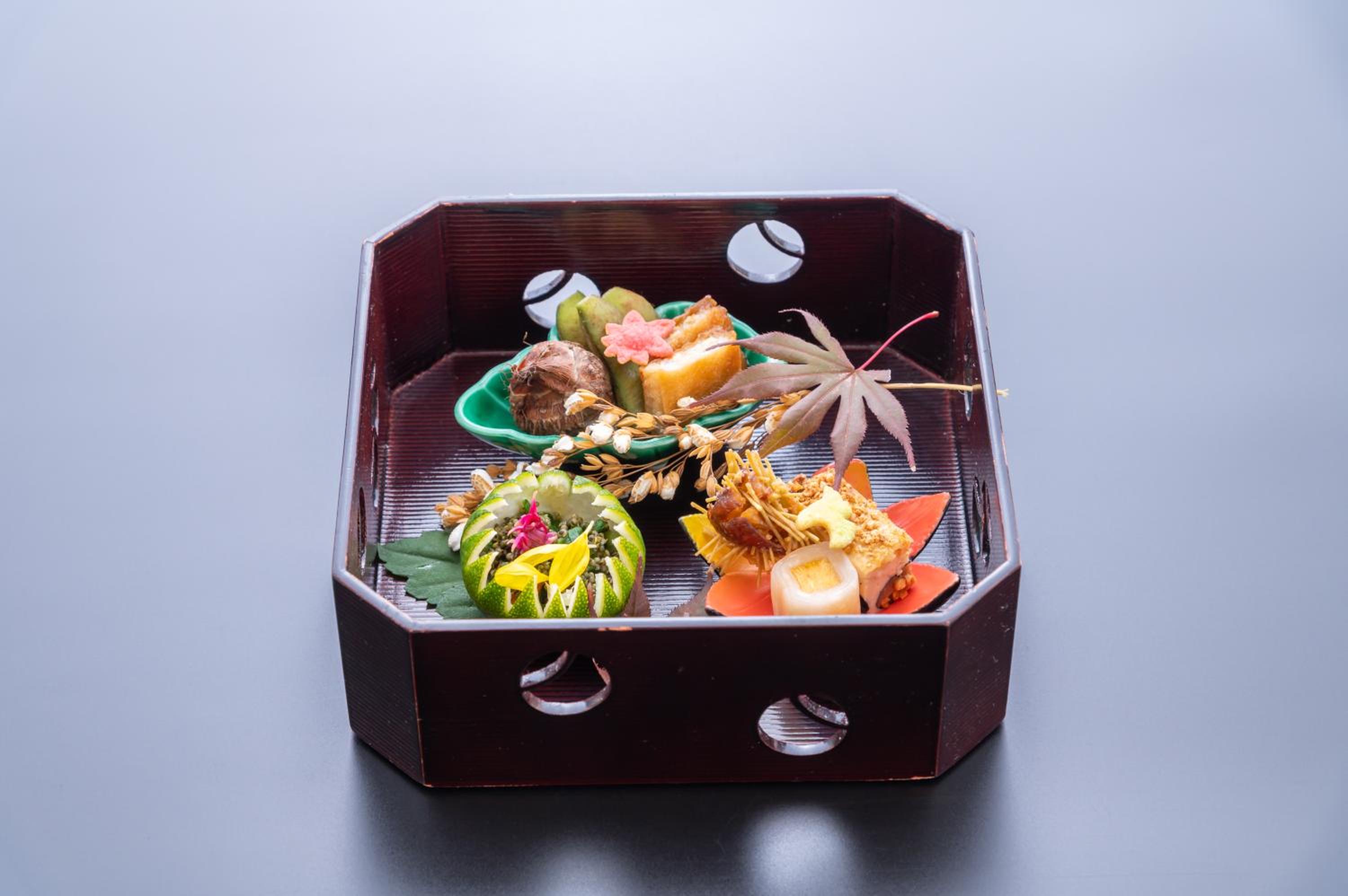 Motoyu Kosenkaku