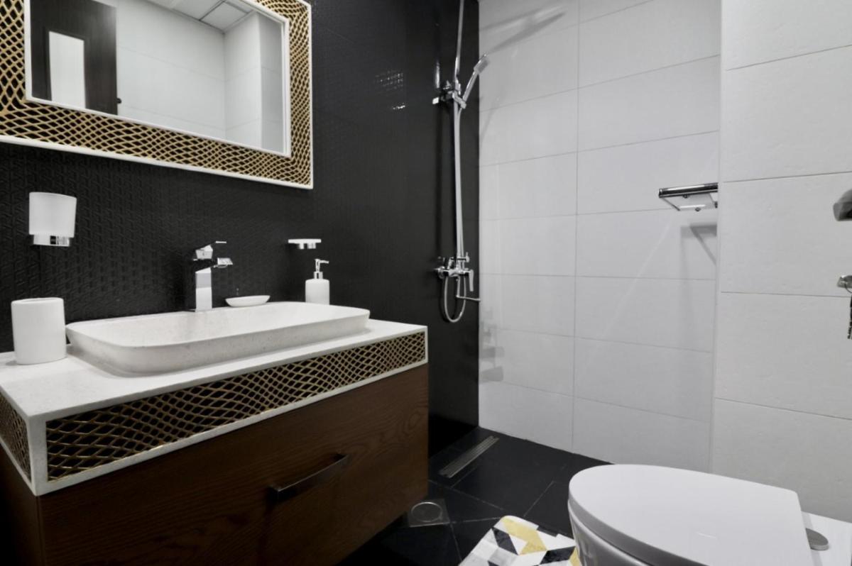 Brand New Studio Apartment with Balcony